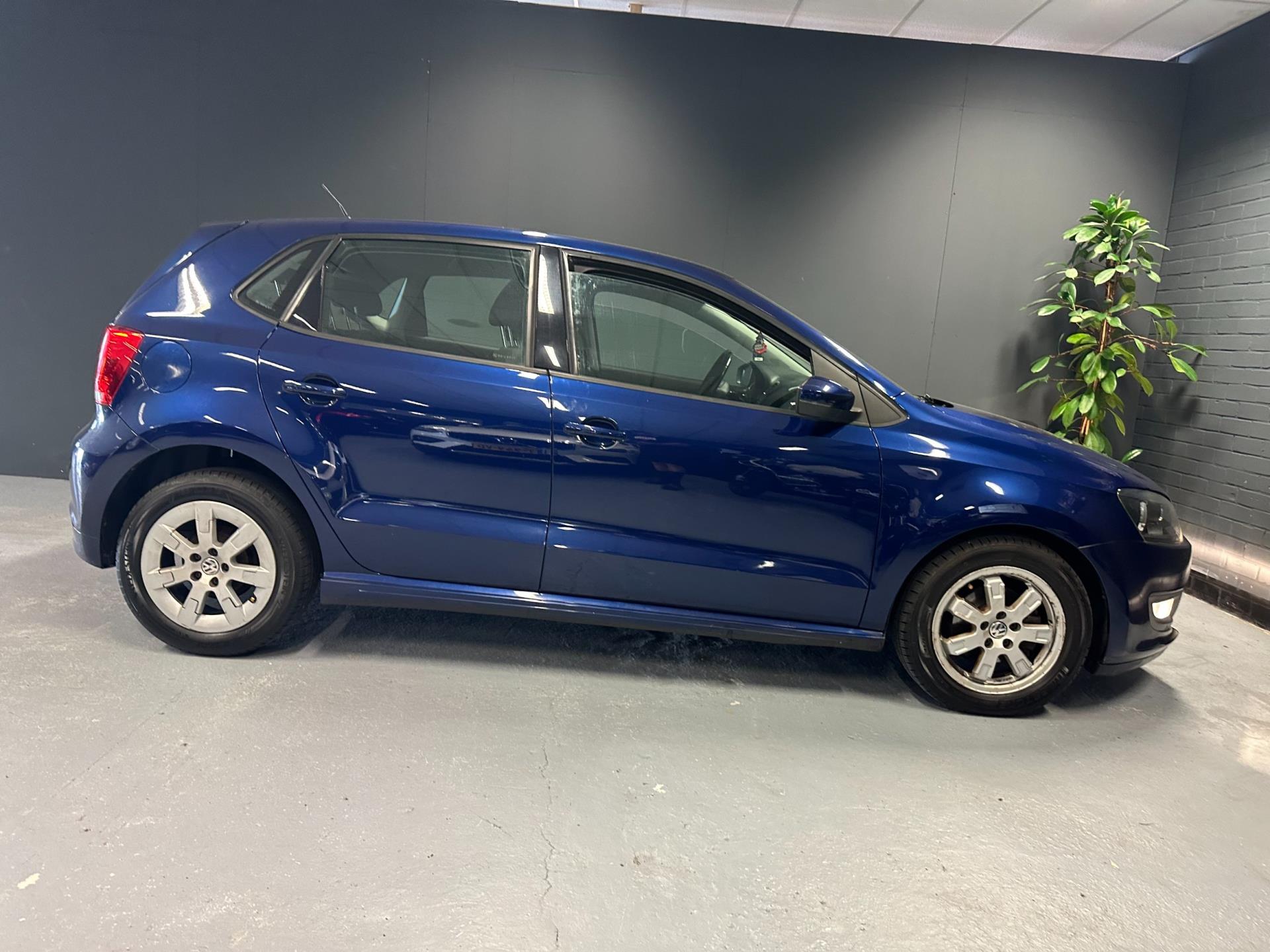 volkswagen-polo-image4.jpg