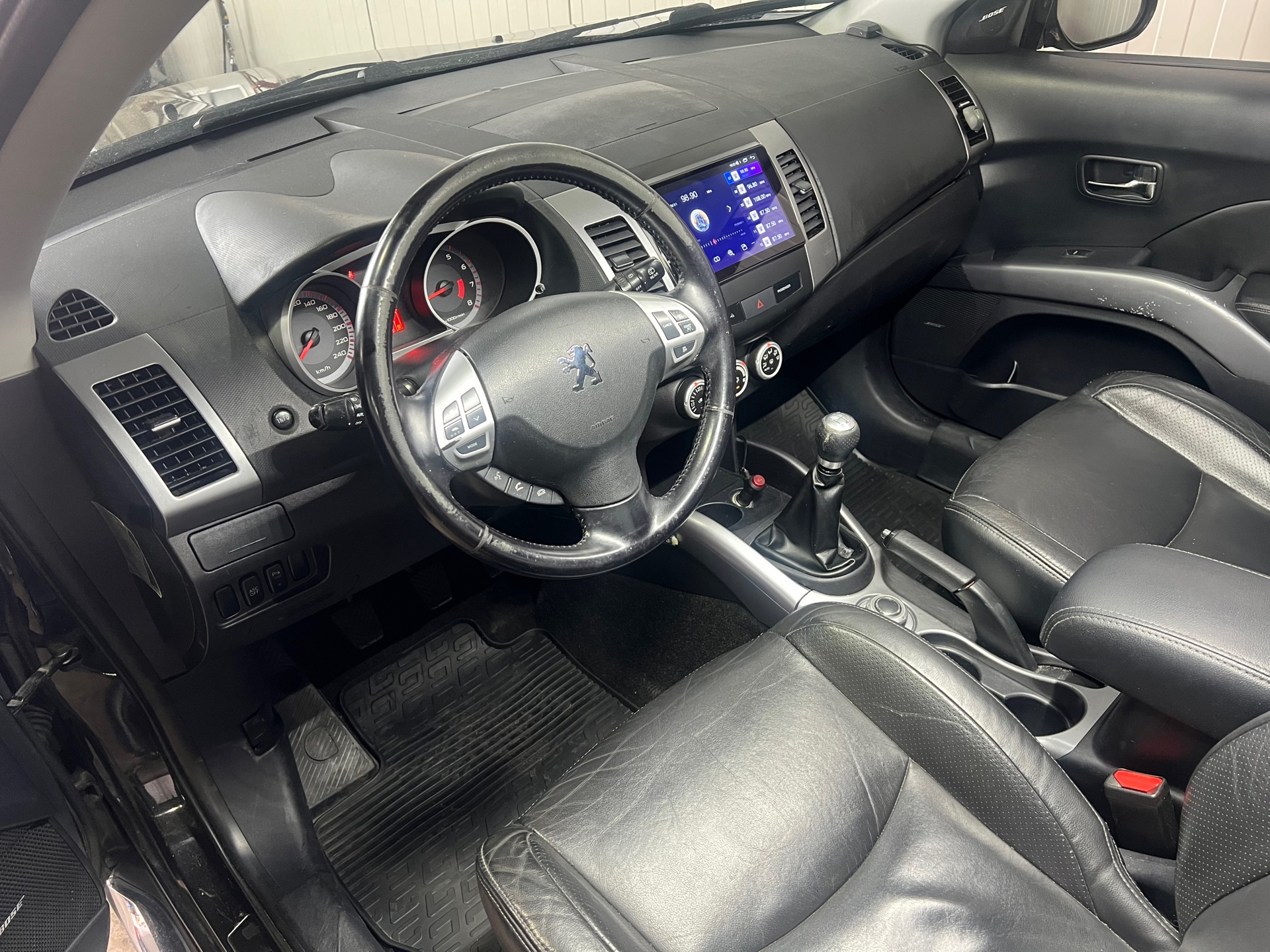peugeot-4007-image5.jpg