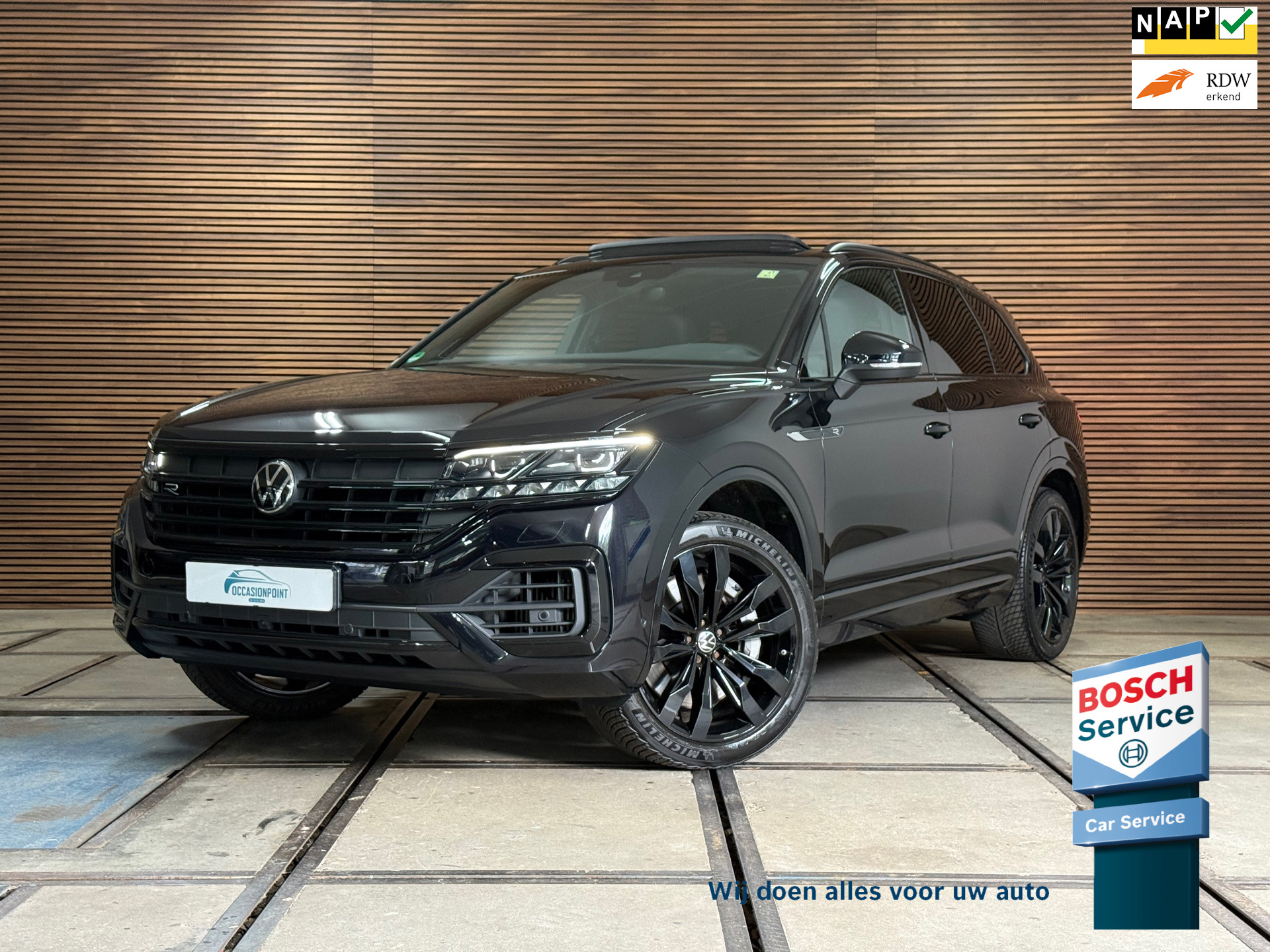 878236804/volkswagen-touareg-image1.jpg