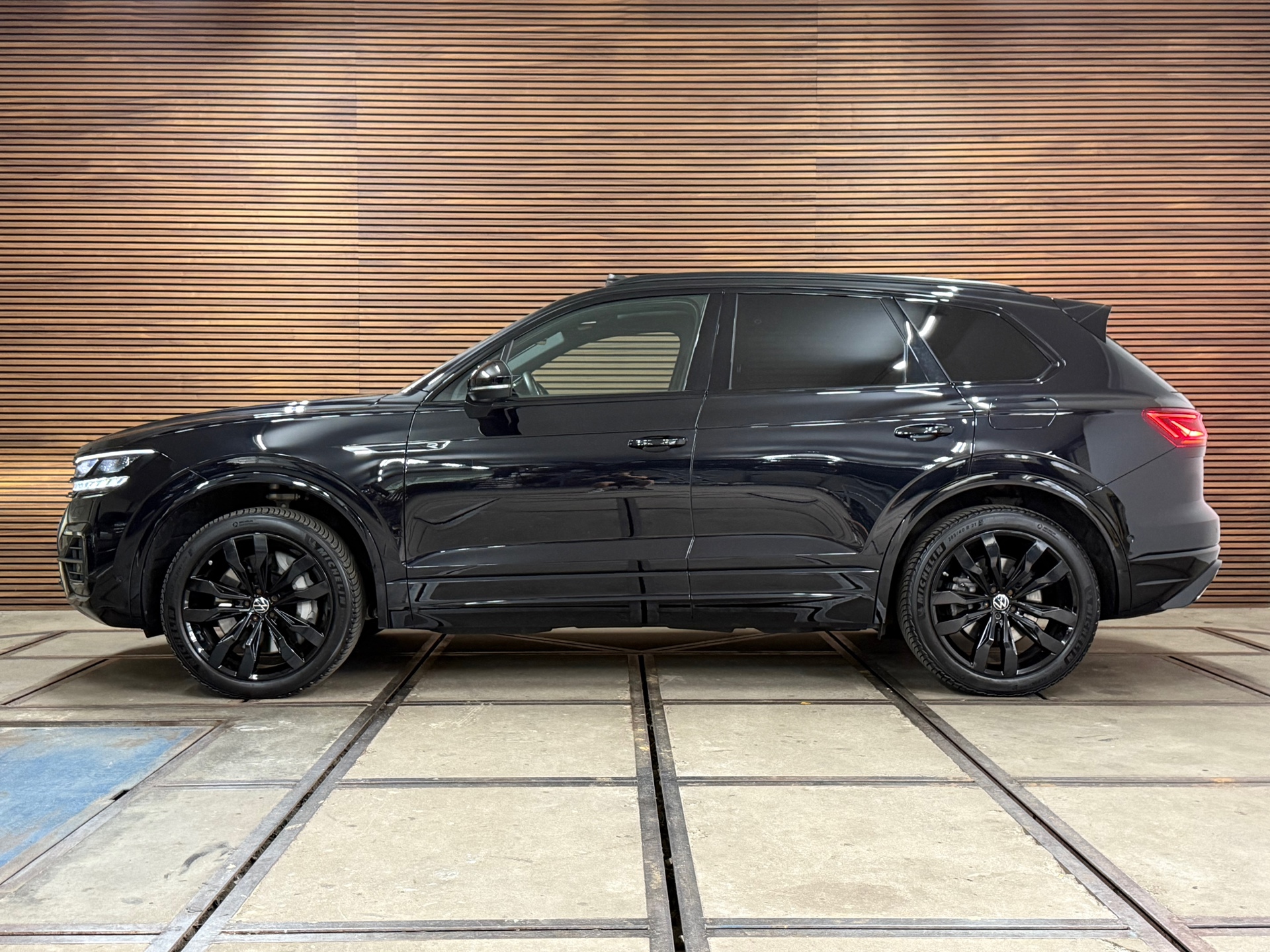 volkswagen-touareg-image8.jpg