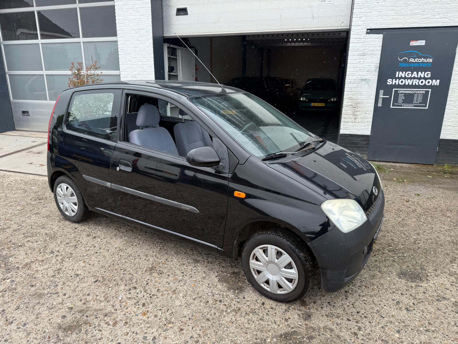 daihatsu-cuore-image2.jpg