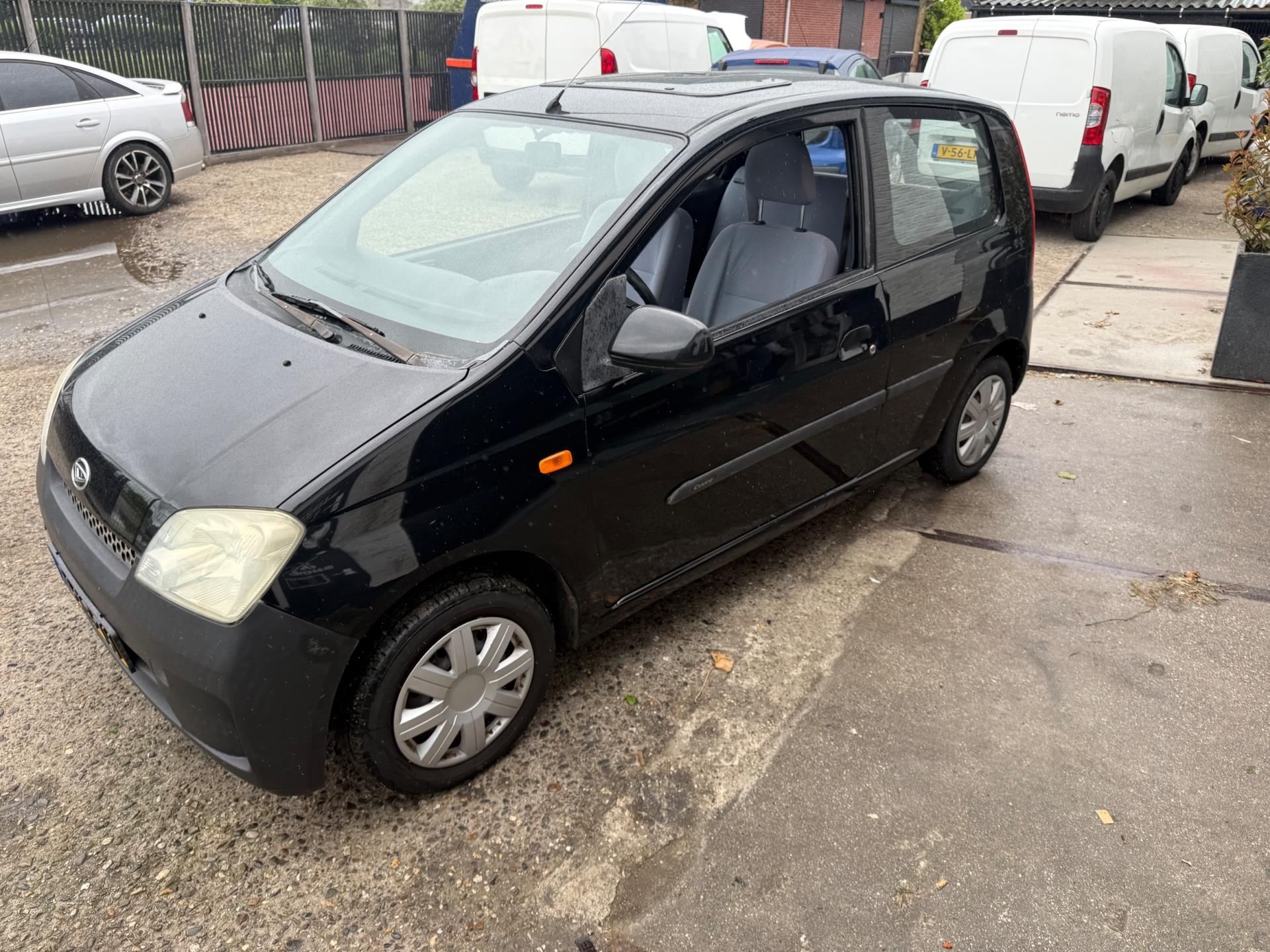 daihatsu-cuore-image6.jpg