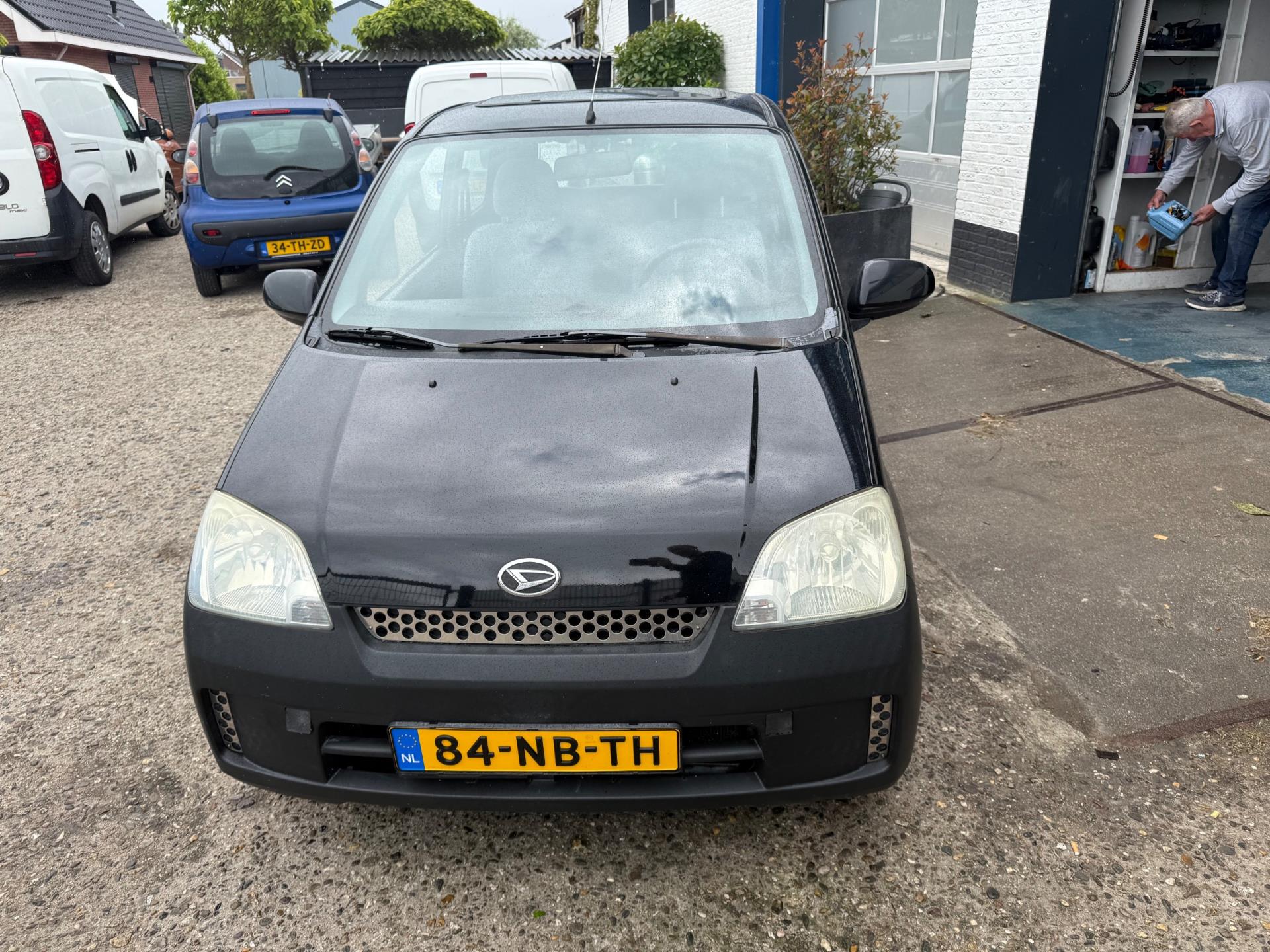 daihatsu-cuore-image7.jpg
