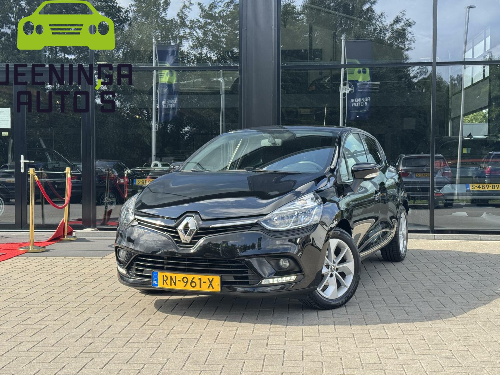 881848366/renault-clio-image1.jpg