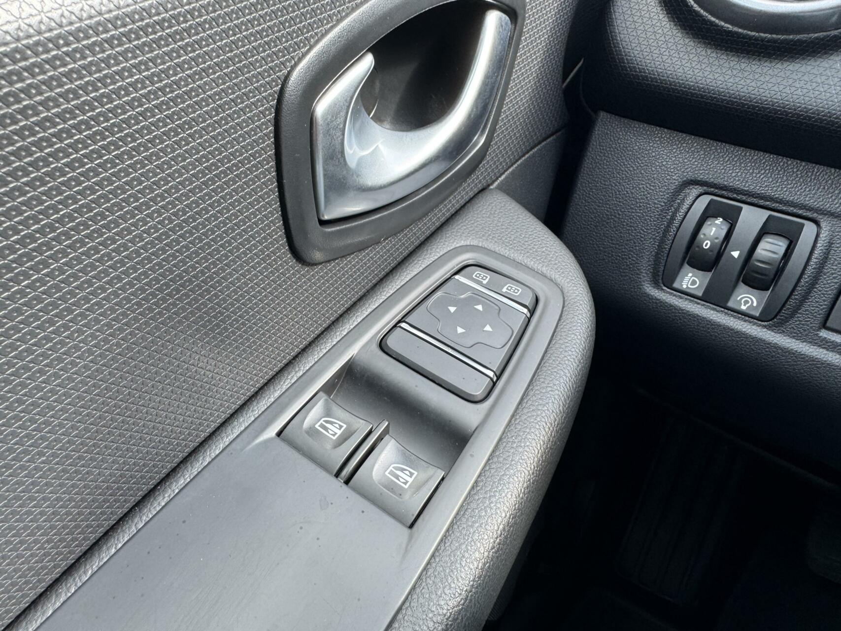 renault-clio-image6.jpg