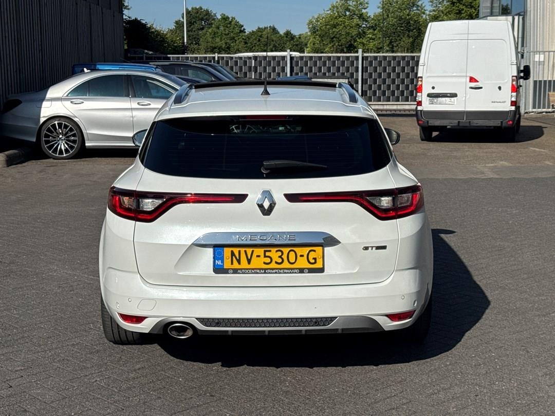 renault-megane-estate-image4.jpg
