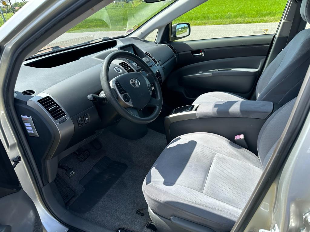 toyota-prius-image10.jpg