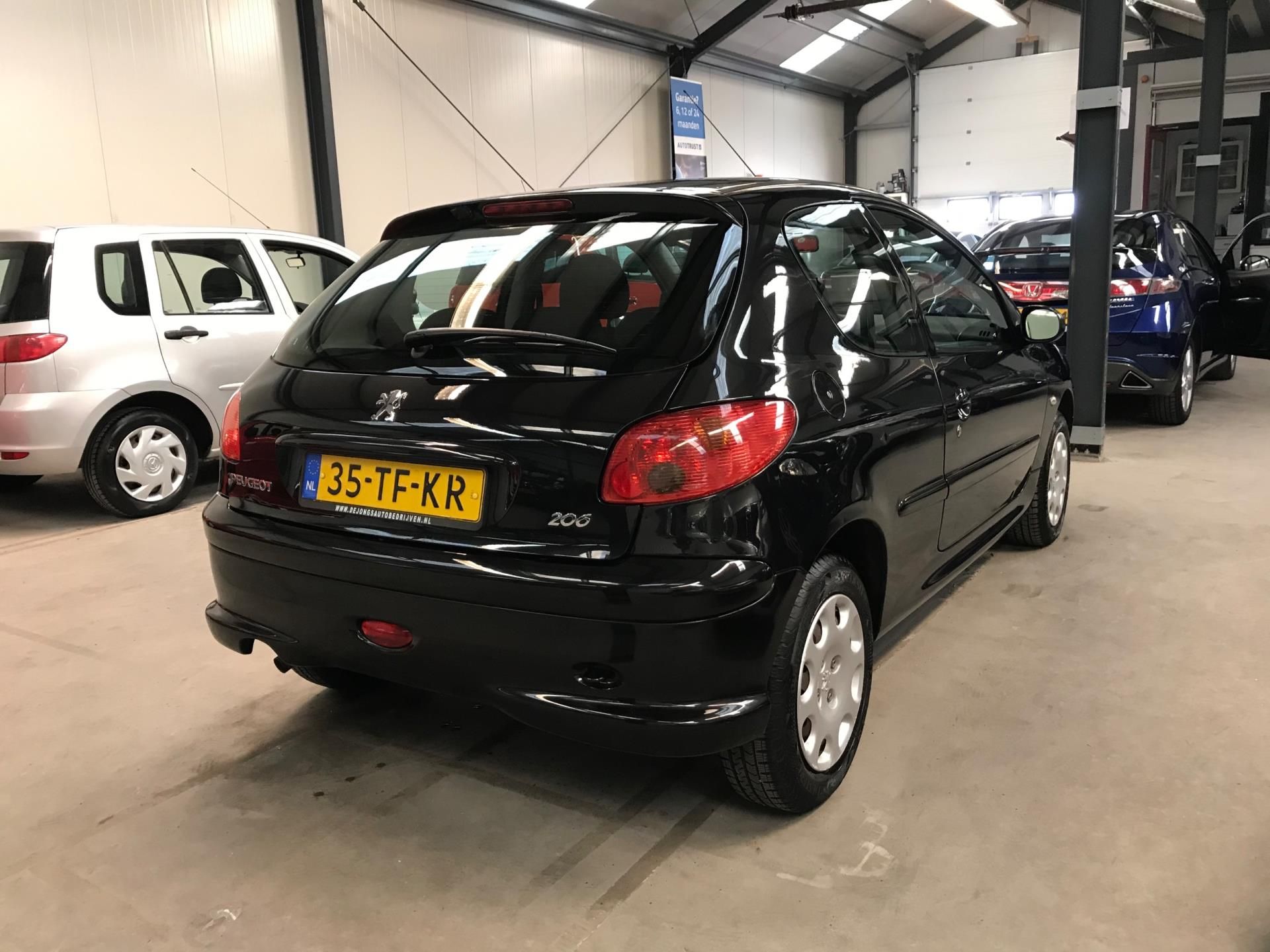 peugeot-206-image3.jpg