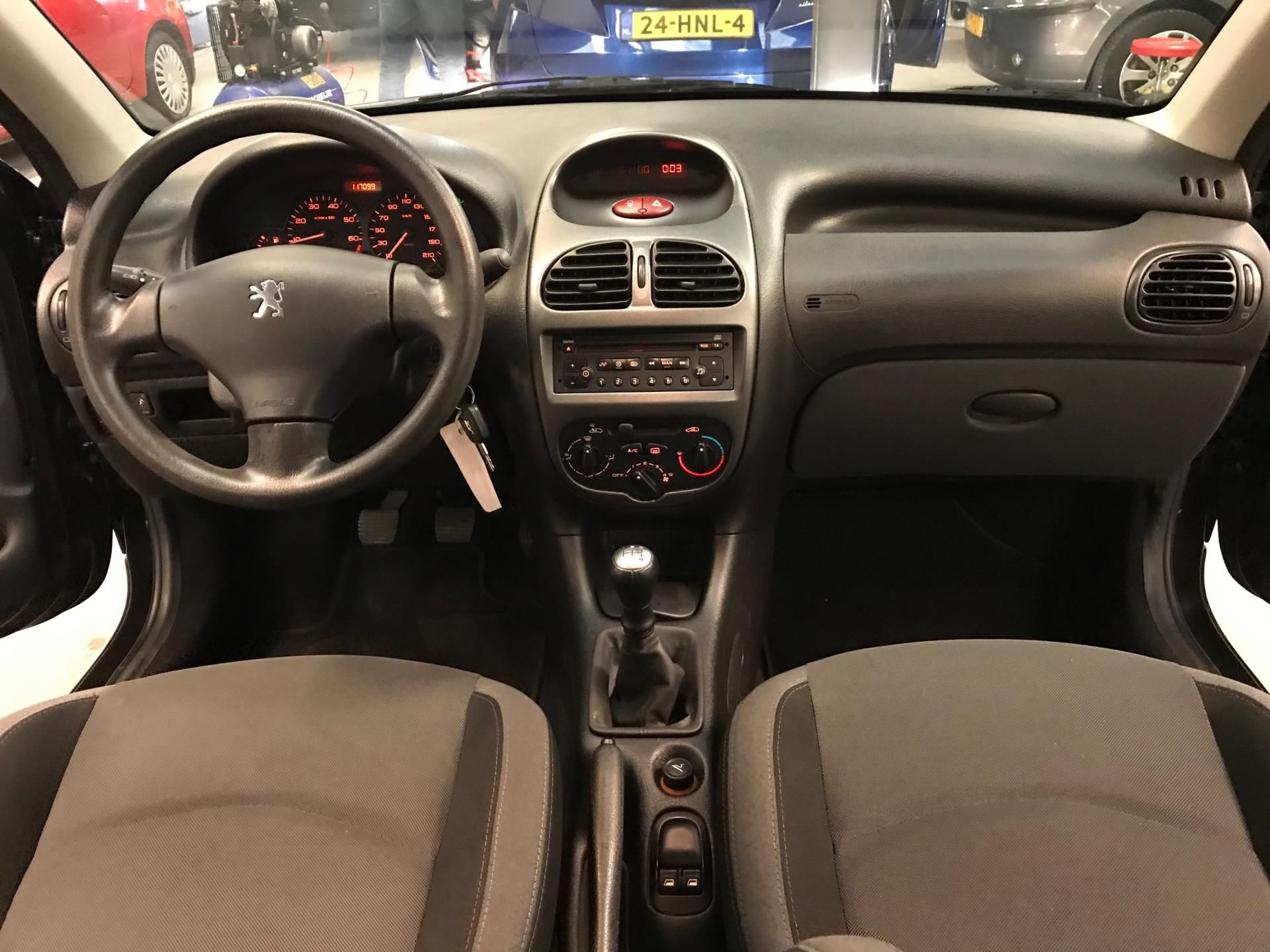 peugeot-206-image5.jpg