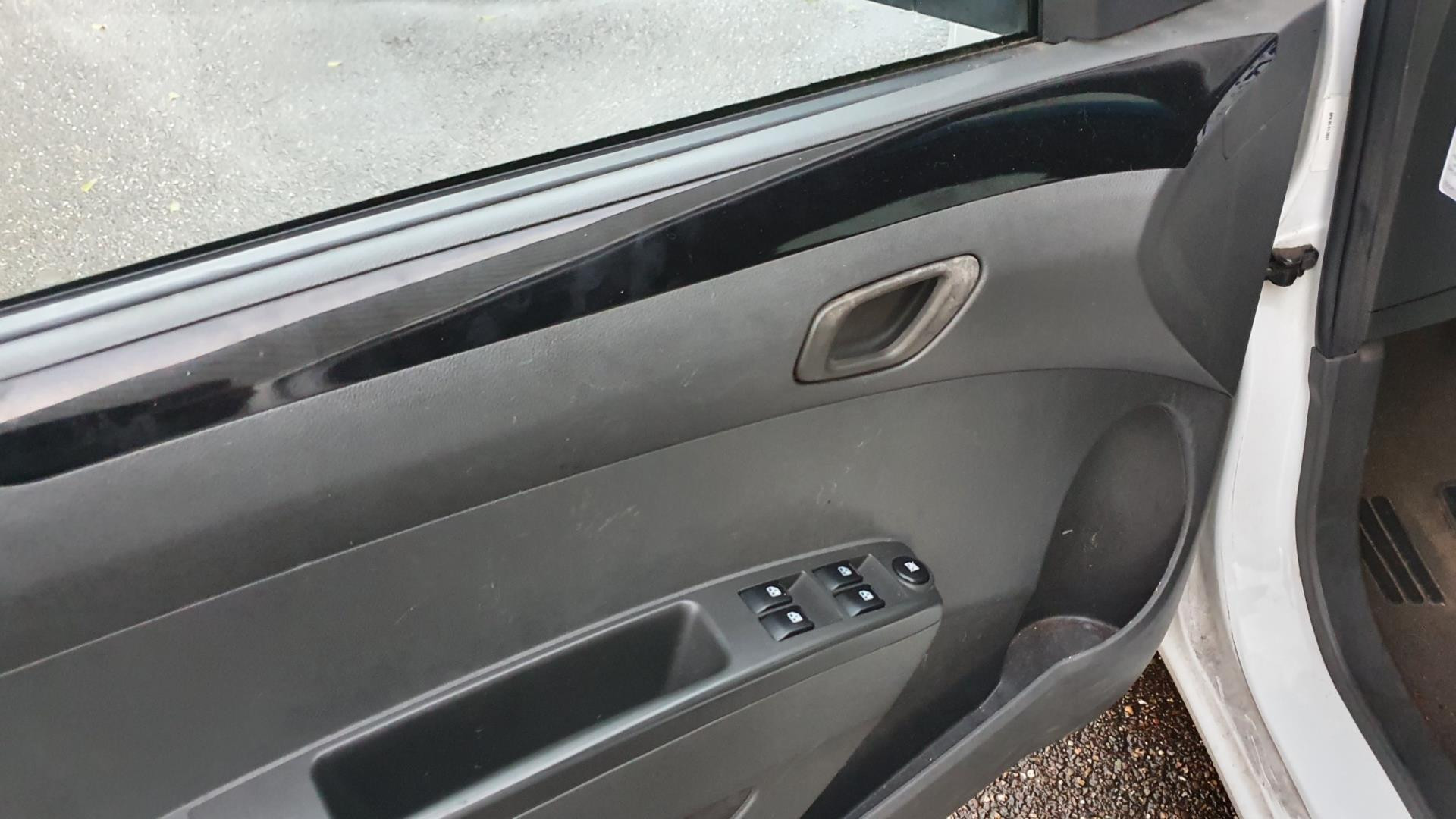 chevrolet-spark-image7.jpg