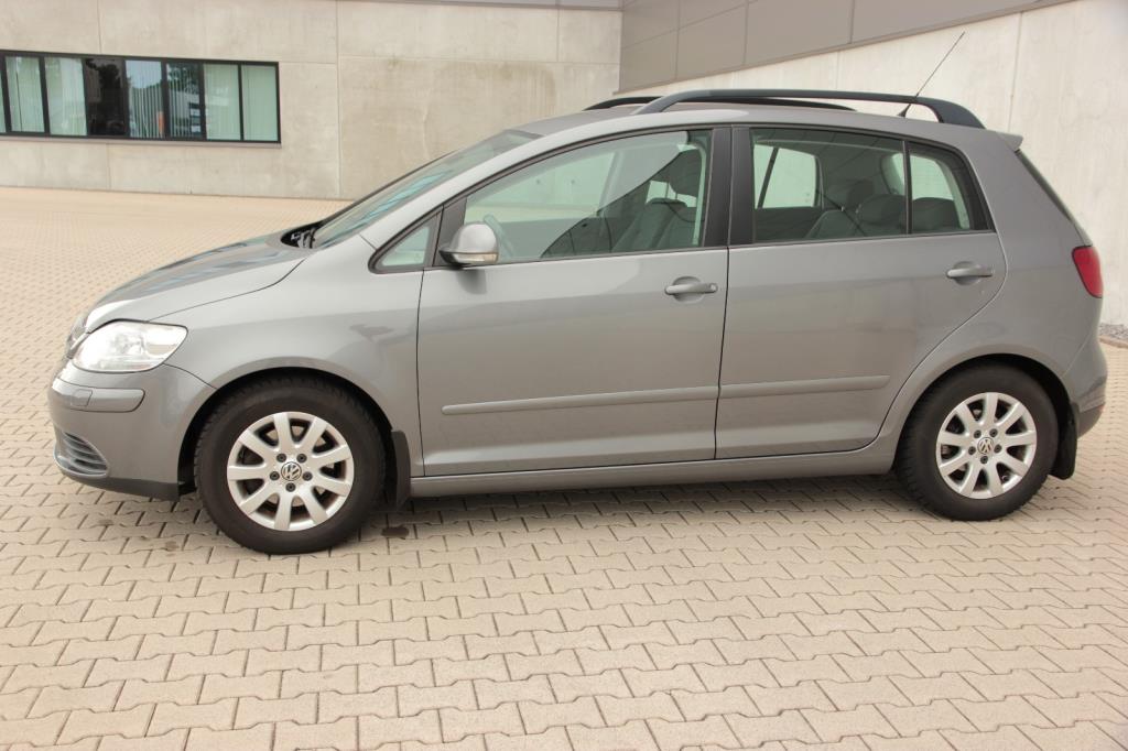volkswagen-golf-plus-image3.jpg