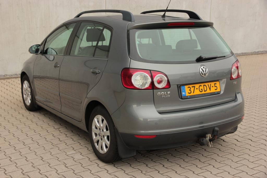 volkswagen-golf-plus-image6.jpg