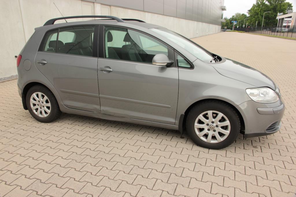 volkswagen-golf-plus-image7.jpg