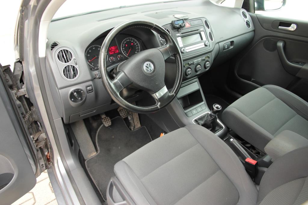volkswagen-golf-plus-image8.jpg