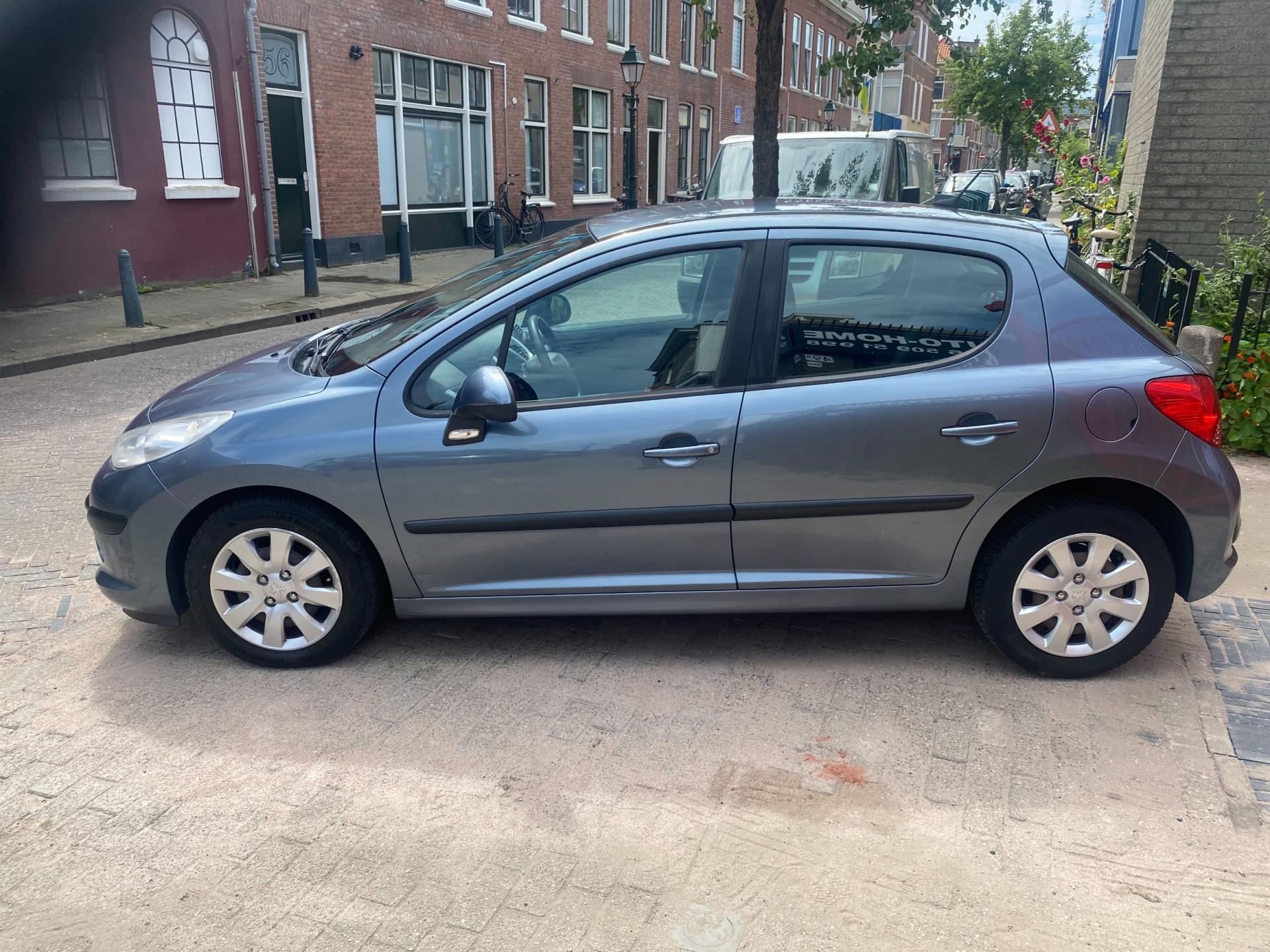 peugeot-207-image7.jpg