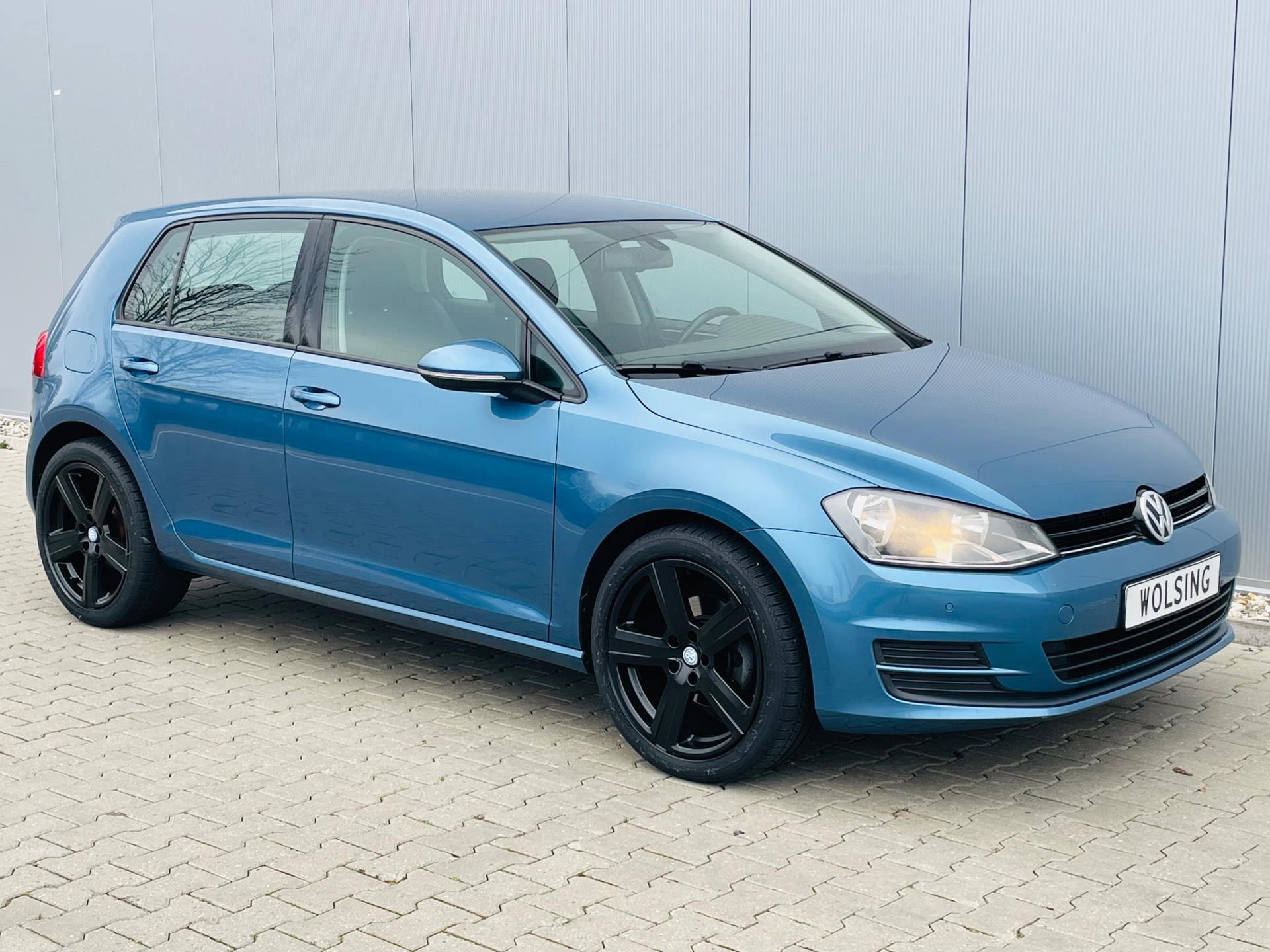 volkswagen-golf-image9.jpg