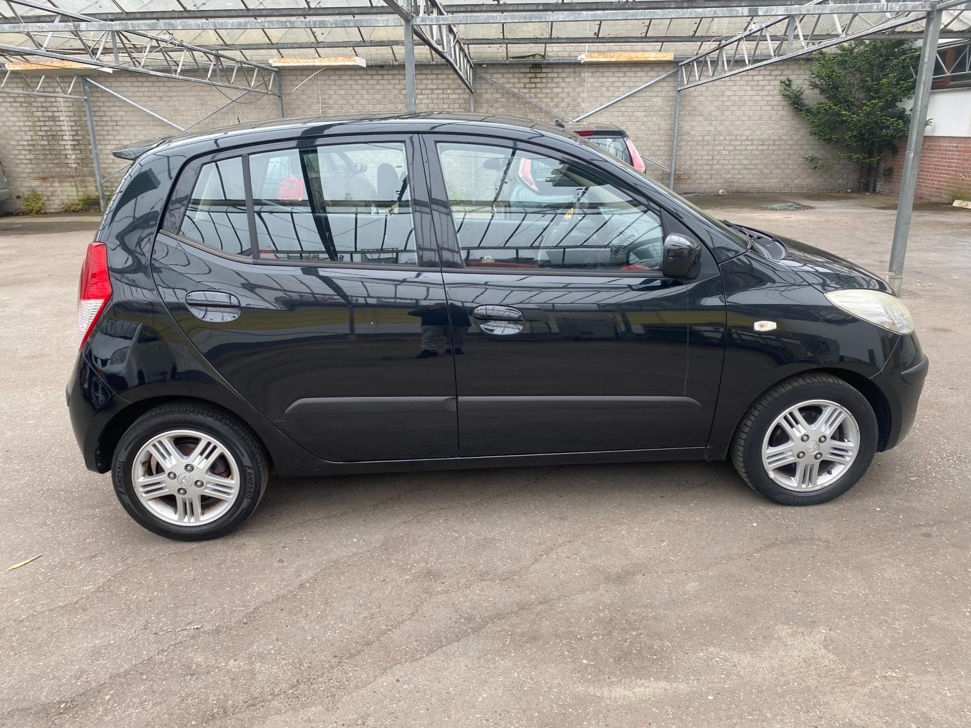 hyundai-i10-image8.jpg