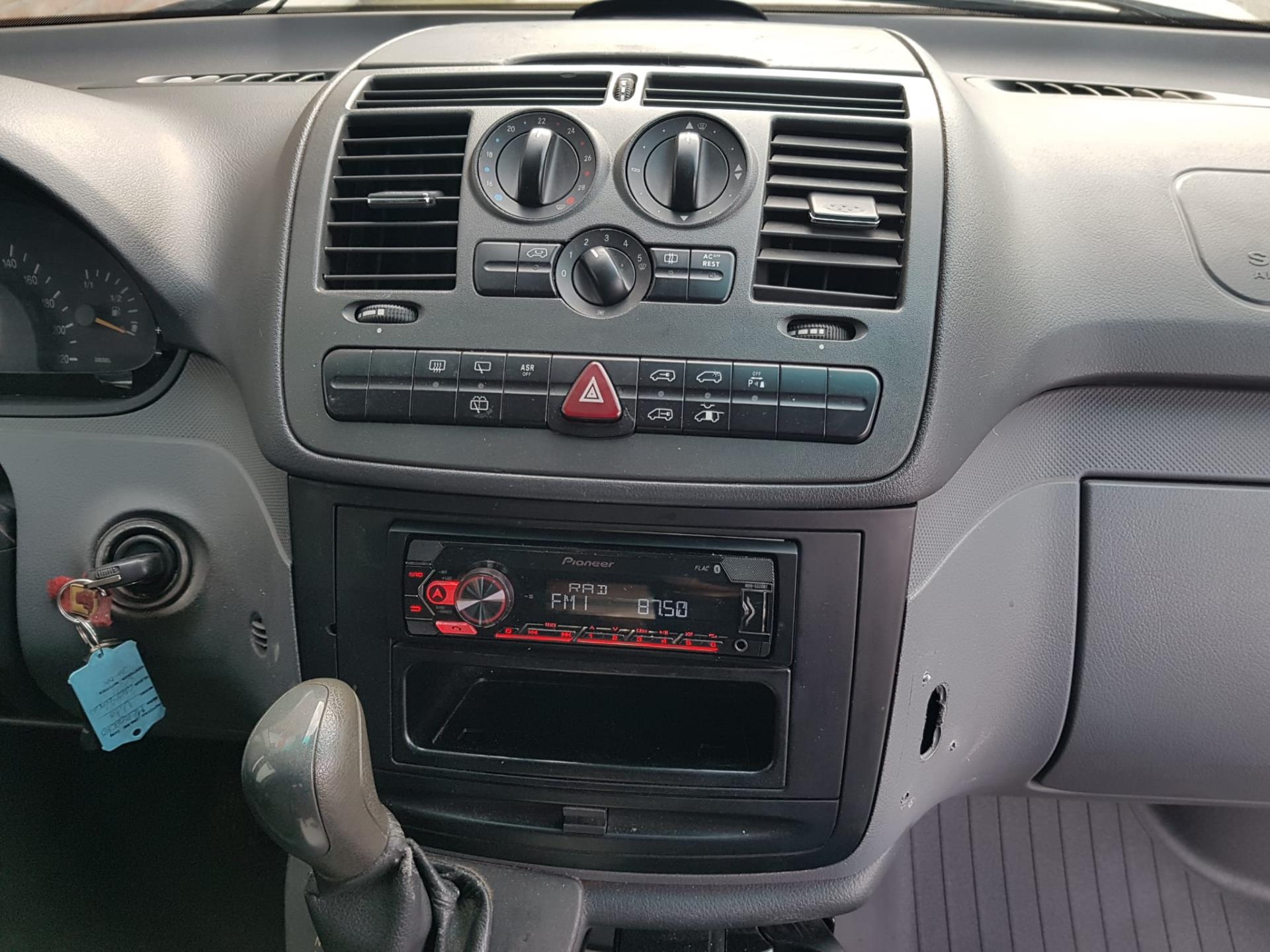 mercedes-benz-vito-image10.jpg