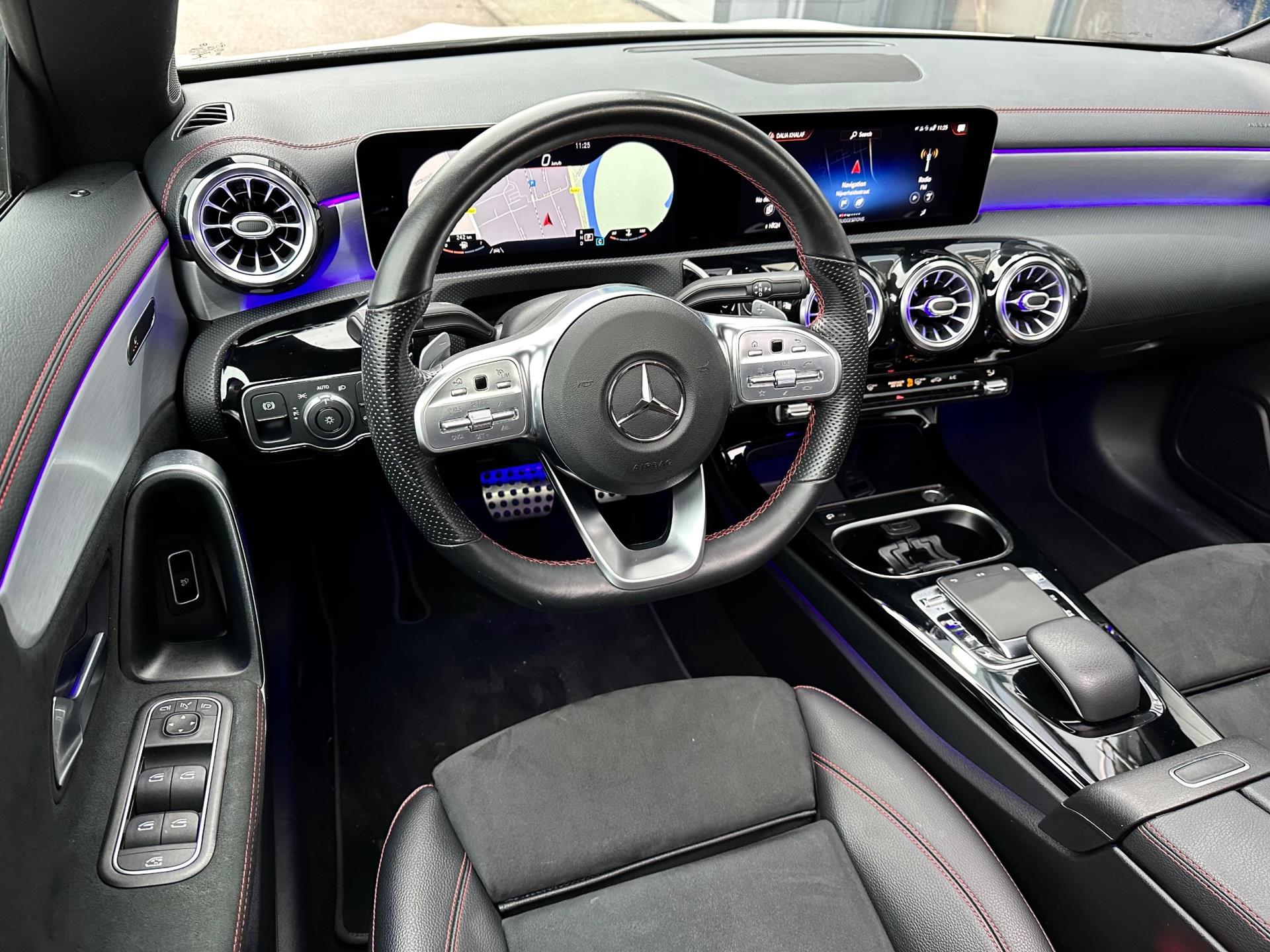 mercedes-benz-cla-klasse-image5.jpg