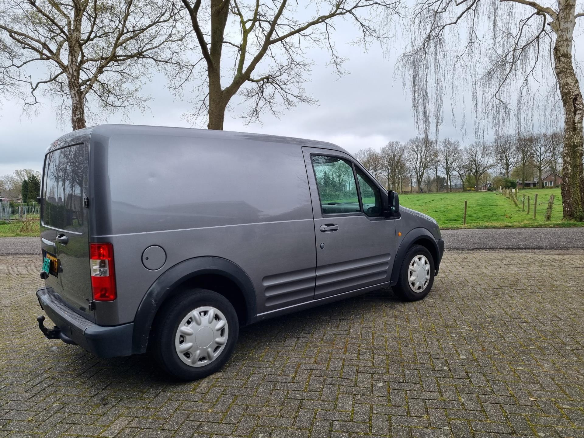 ford-transit-connect-image3.jpg