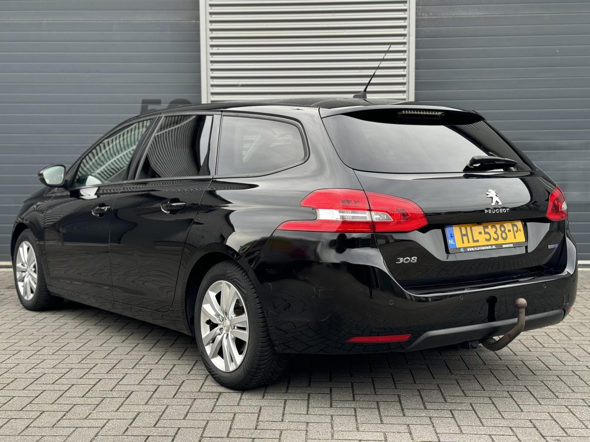peugeot-308-image3.jpg