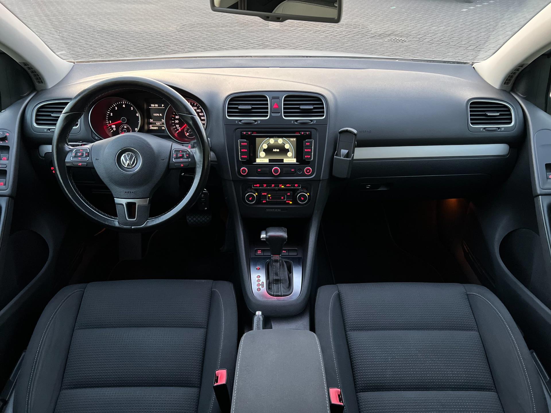 volkswagen-golf-image3.jpg