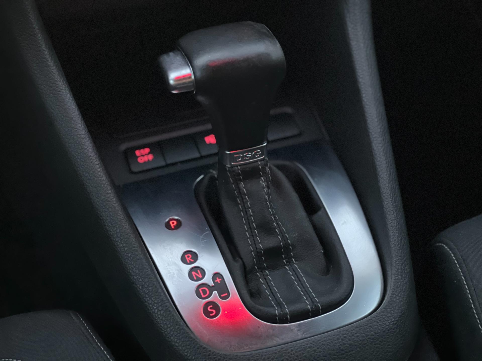 volkswagen-golf-image6.jpg