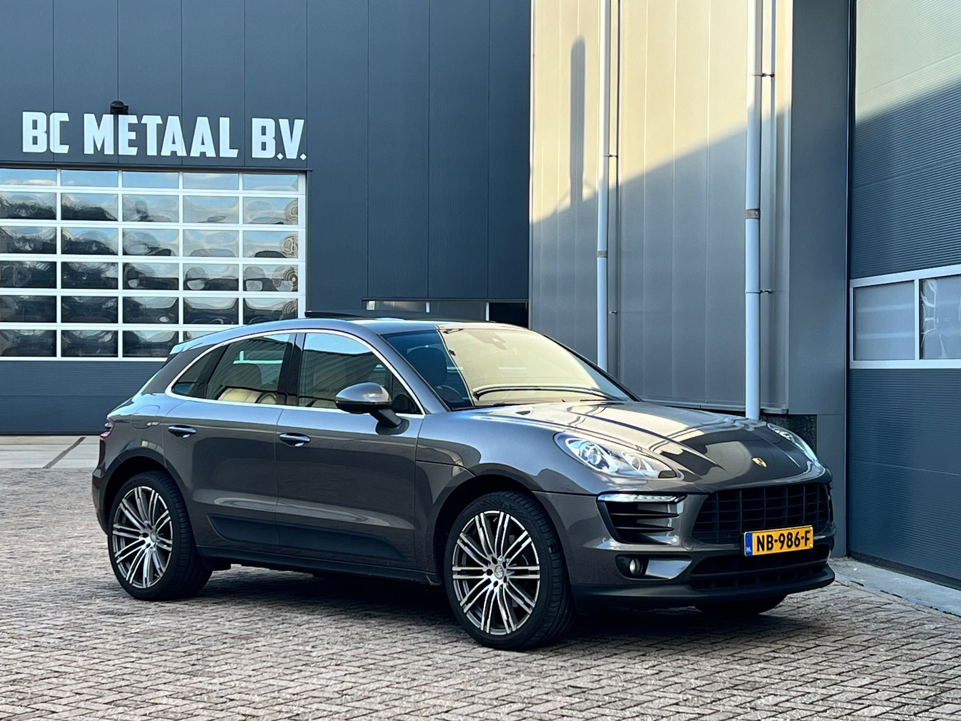 porsche-macan-image7.jpg