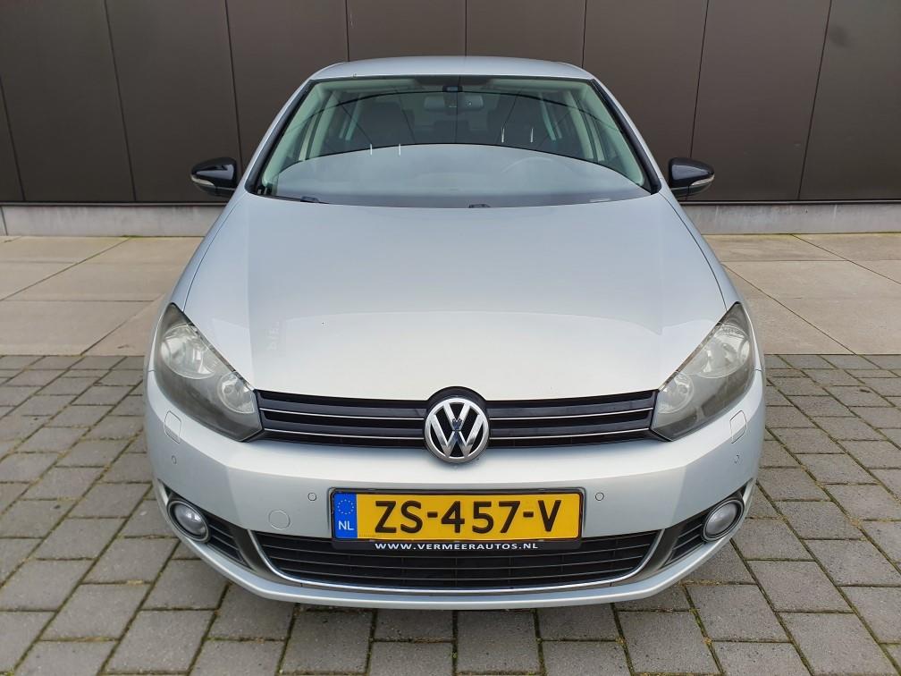 volkswagen-golf-image10.jpg