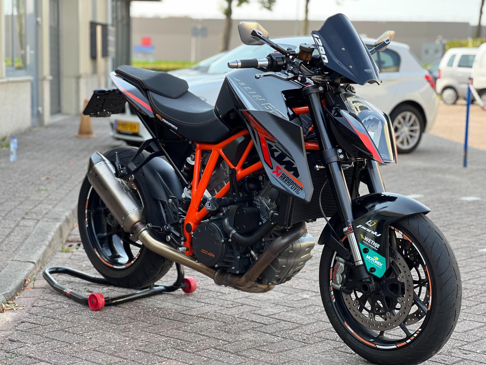 ktm--image2.jpg