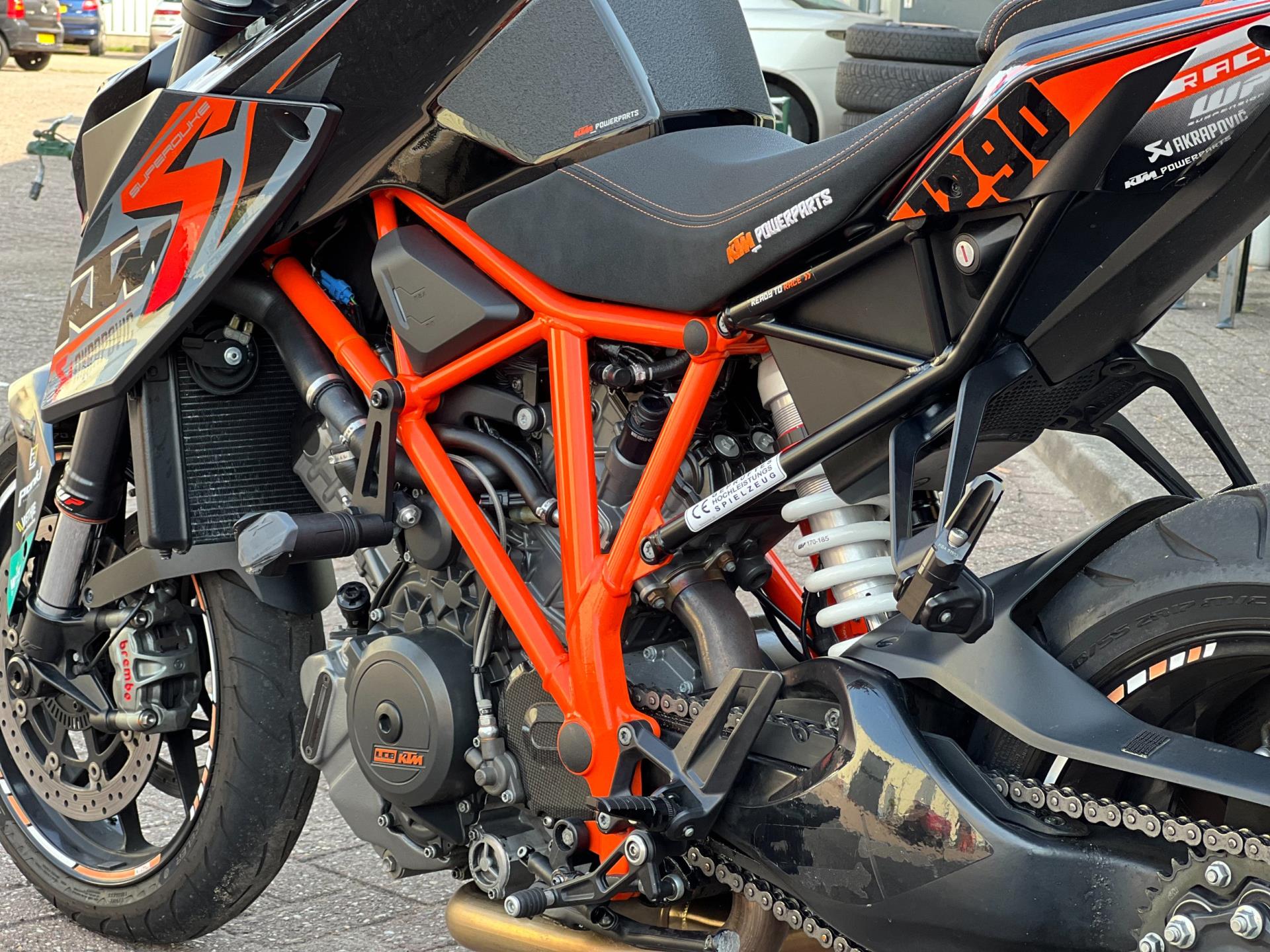 ktm--image8.jpg