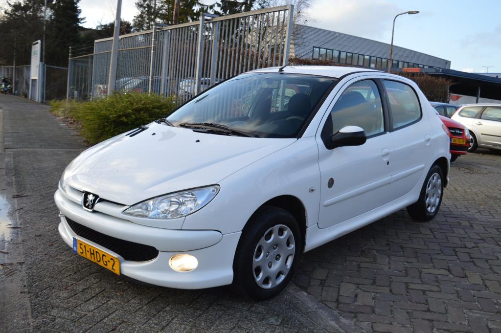 peugeot-206-image2.jpg