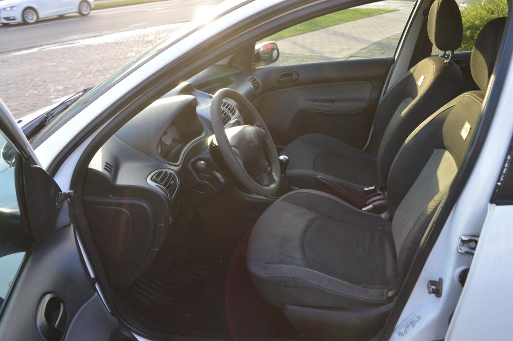 peugeot-206-image6.jpg