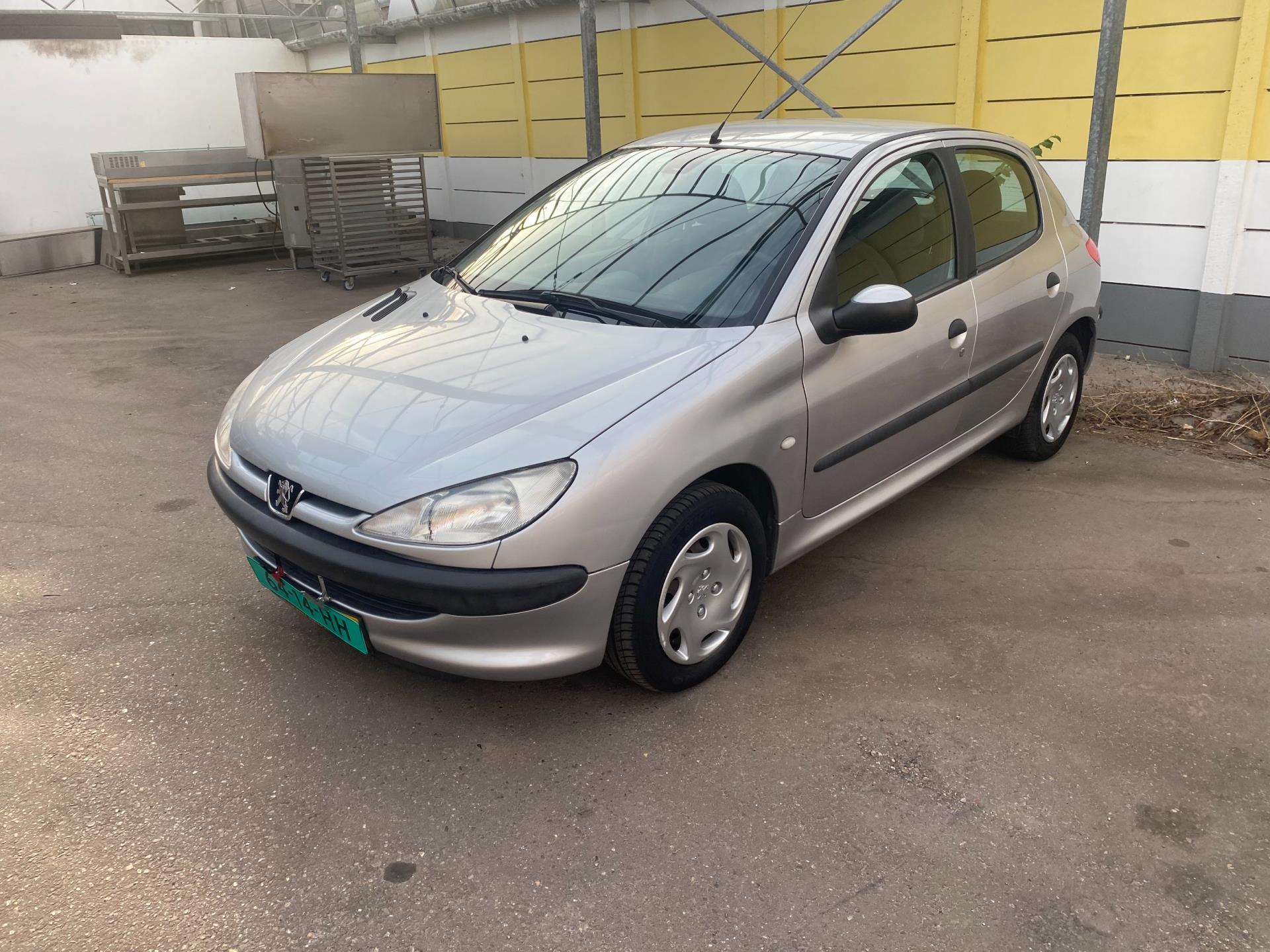 peugeot-206-image3.jpg
