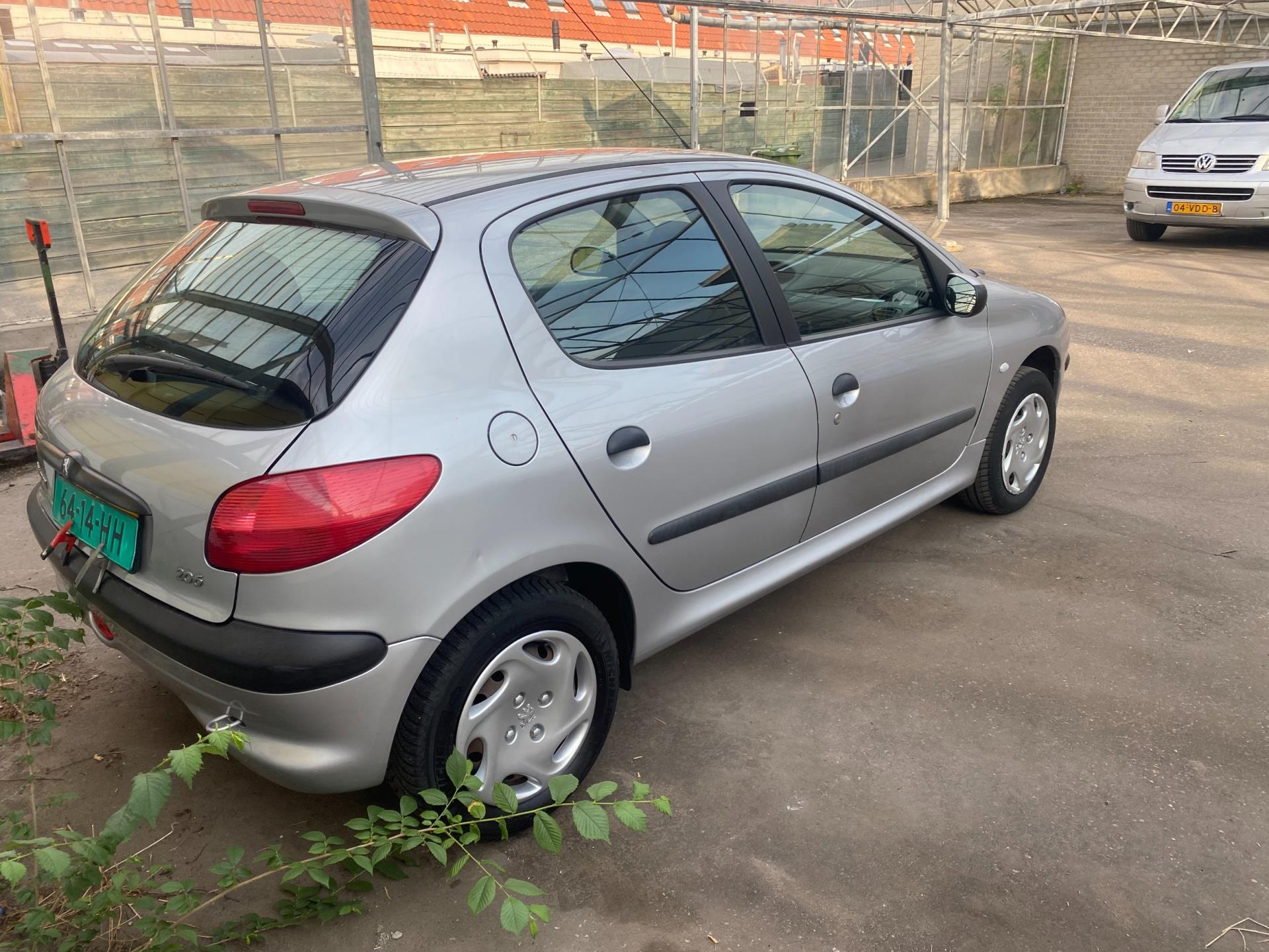 peugeot-206-image7.jpg