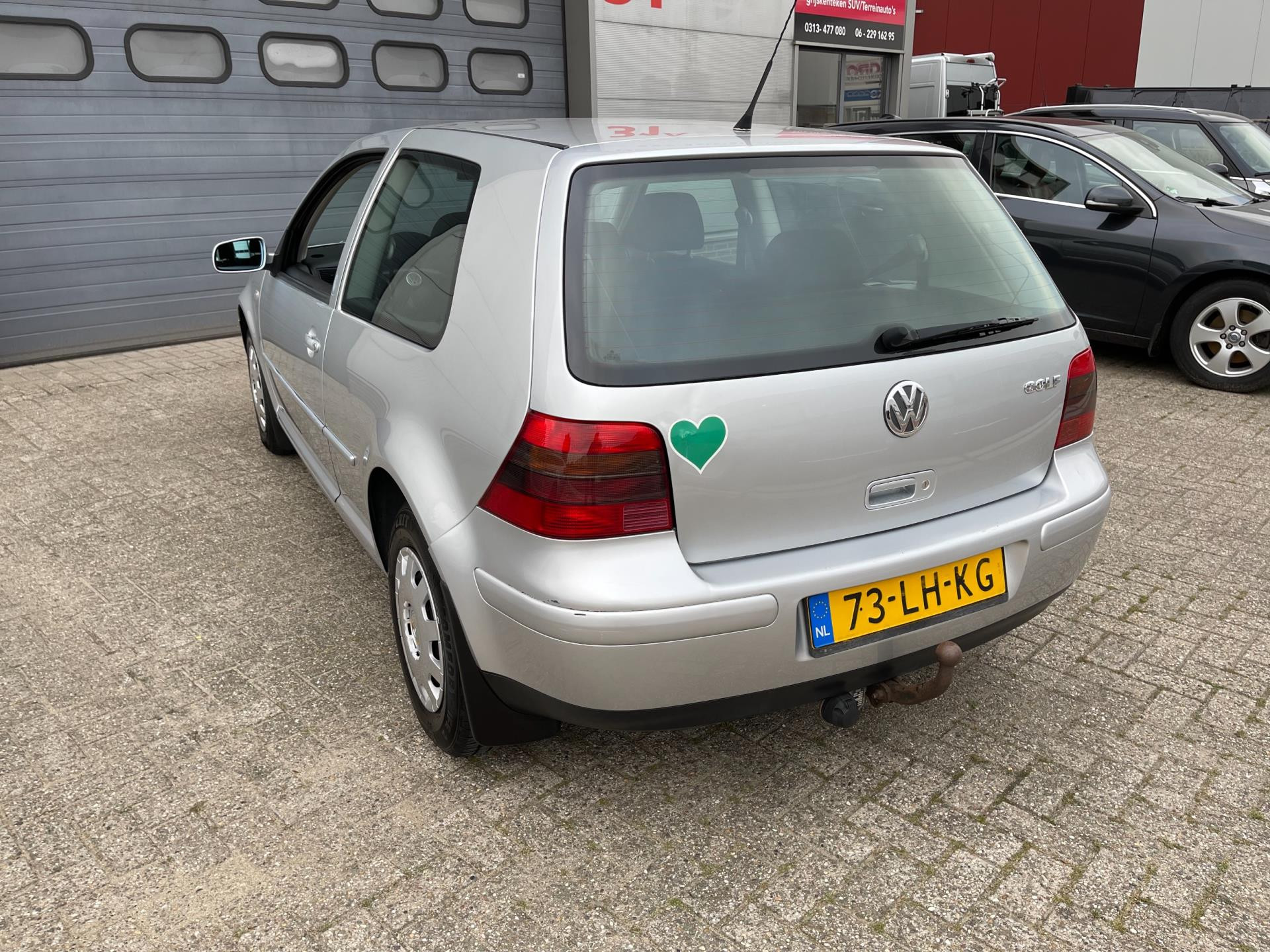 volkswagen-golf-image4.jpg