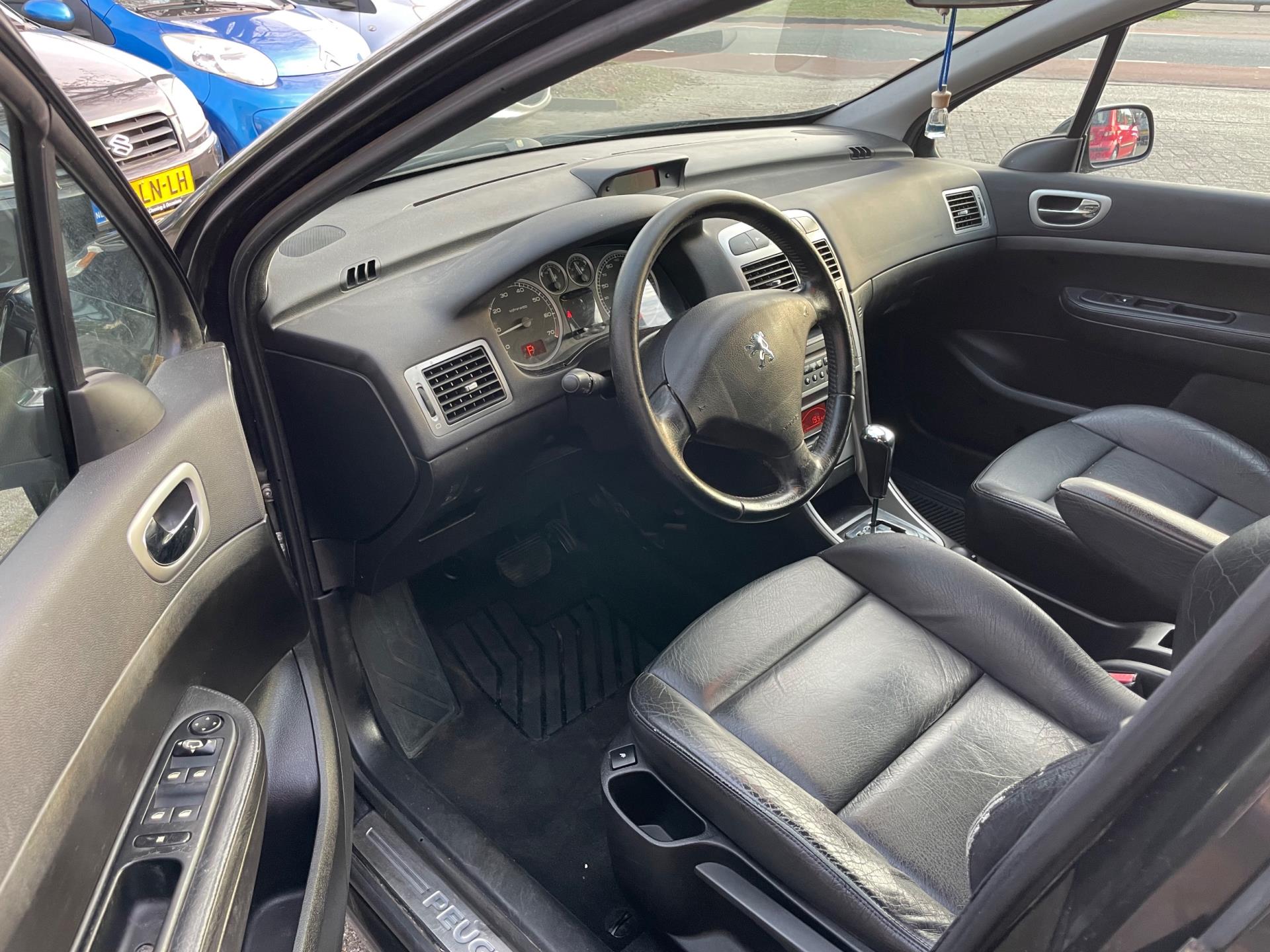 peugeot-307-image6.jpg