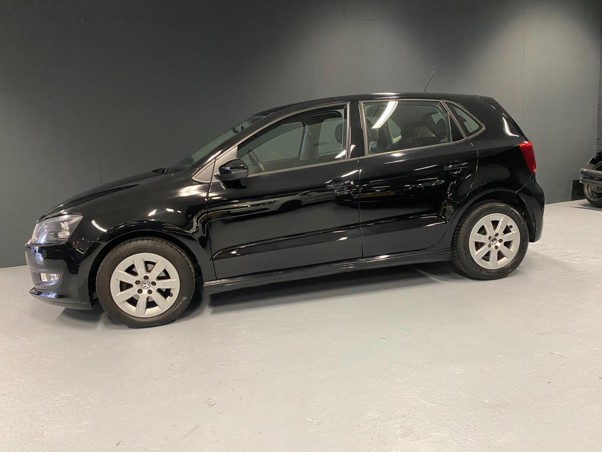volkswagen-polo-image2.jpg