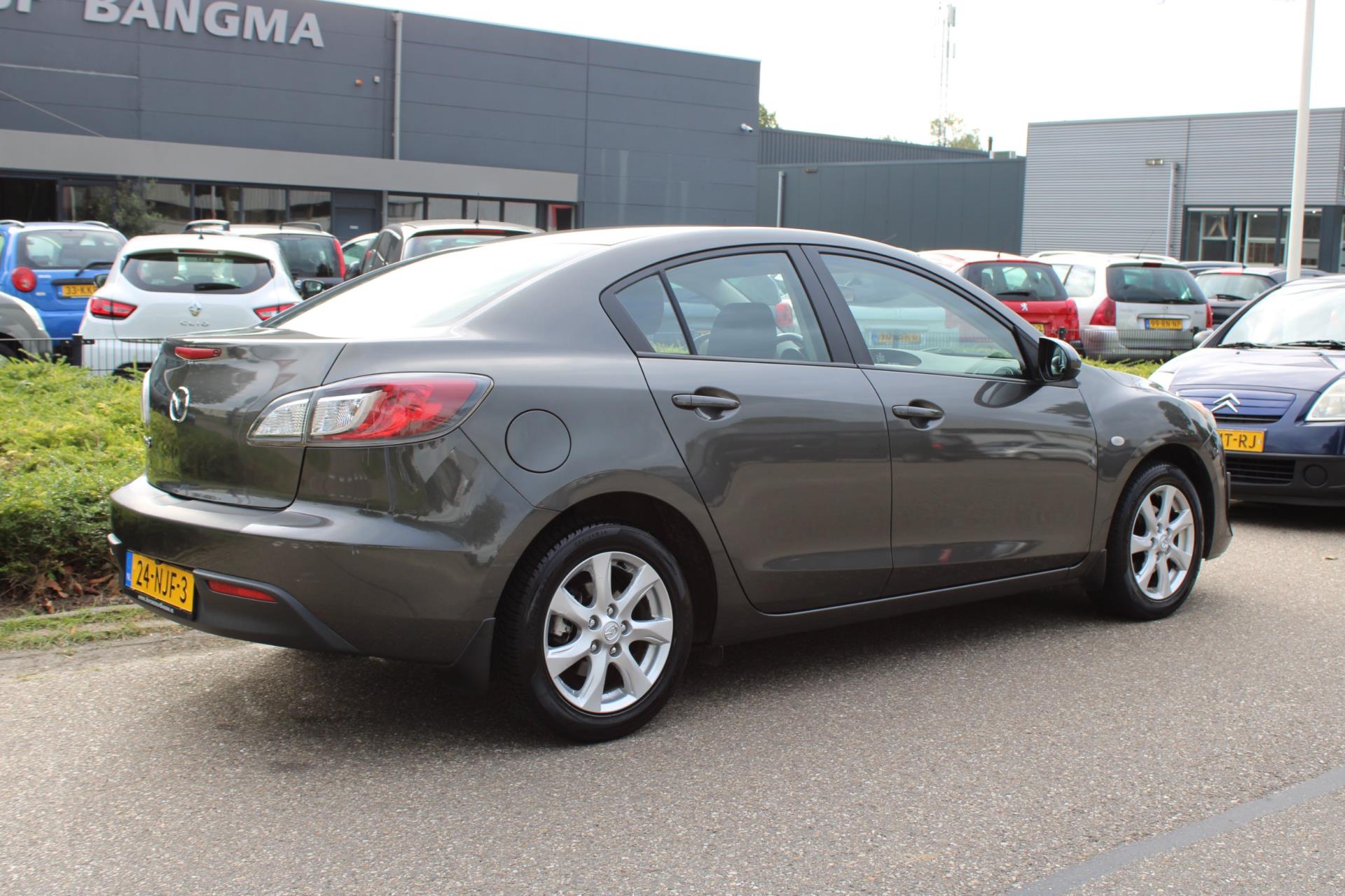 mazda-3-image3.jpg