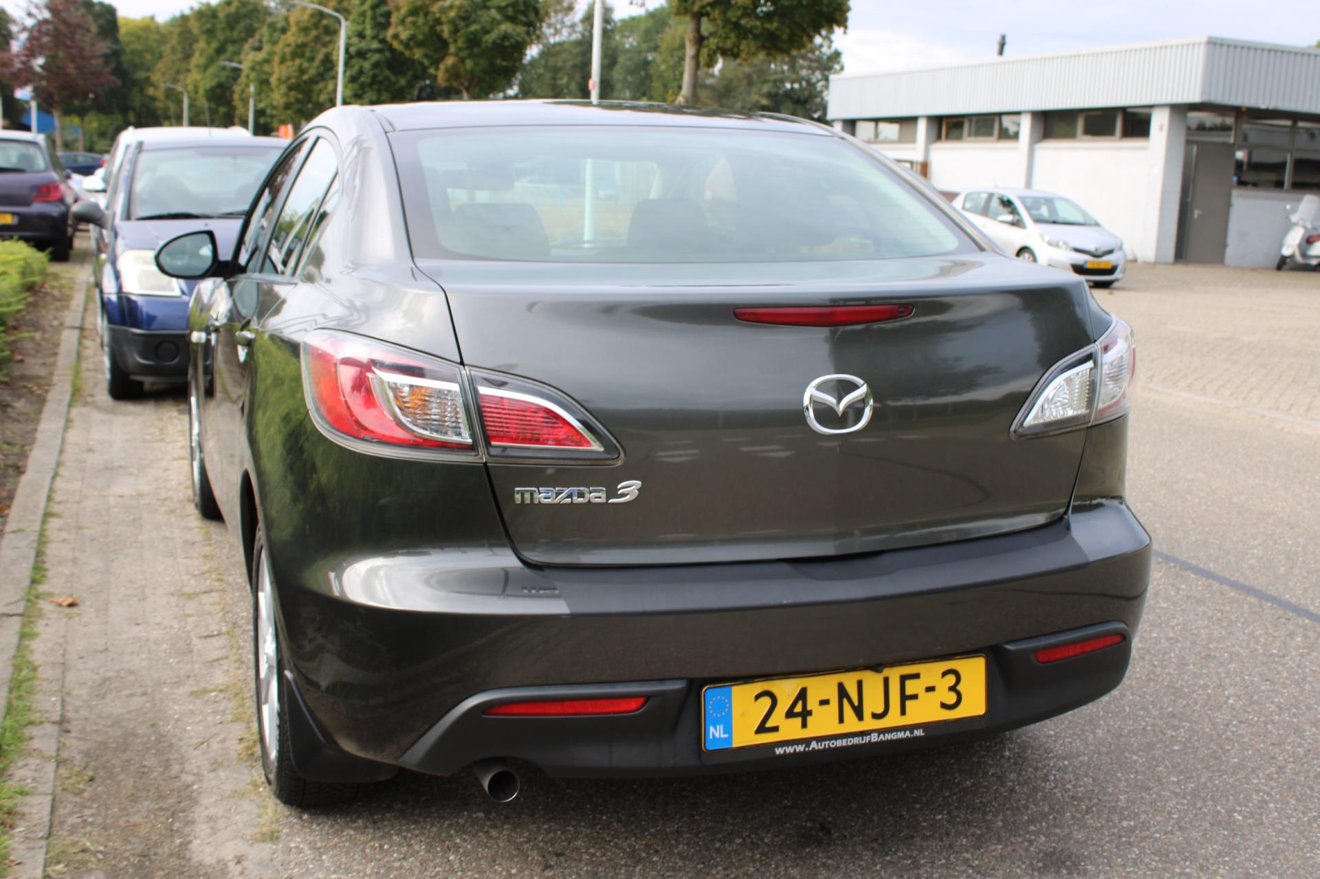 mazda-3-image5.jpg
