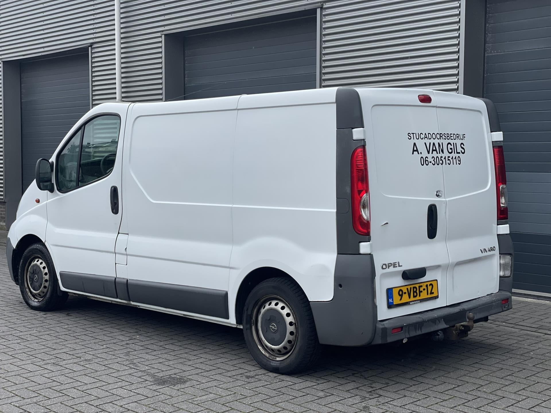 opel-vivaro-image3.jpg