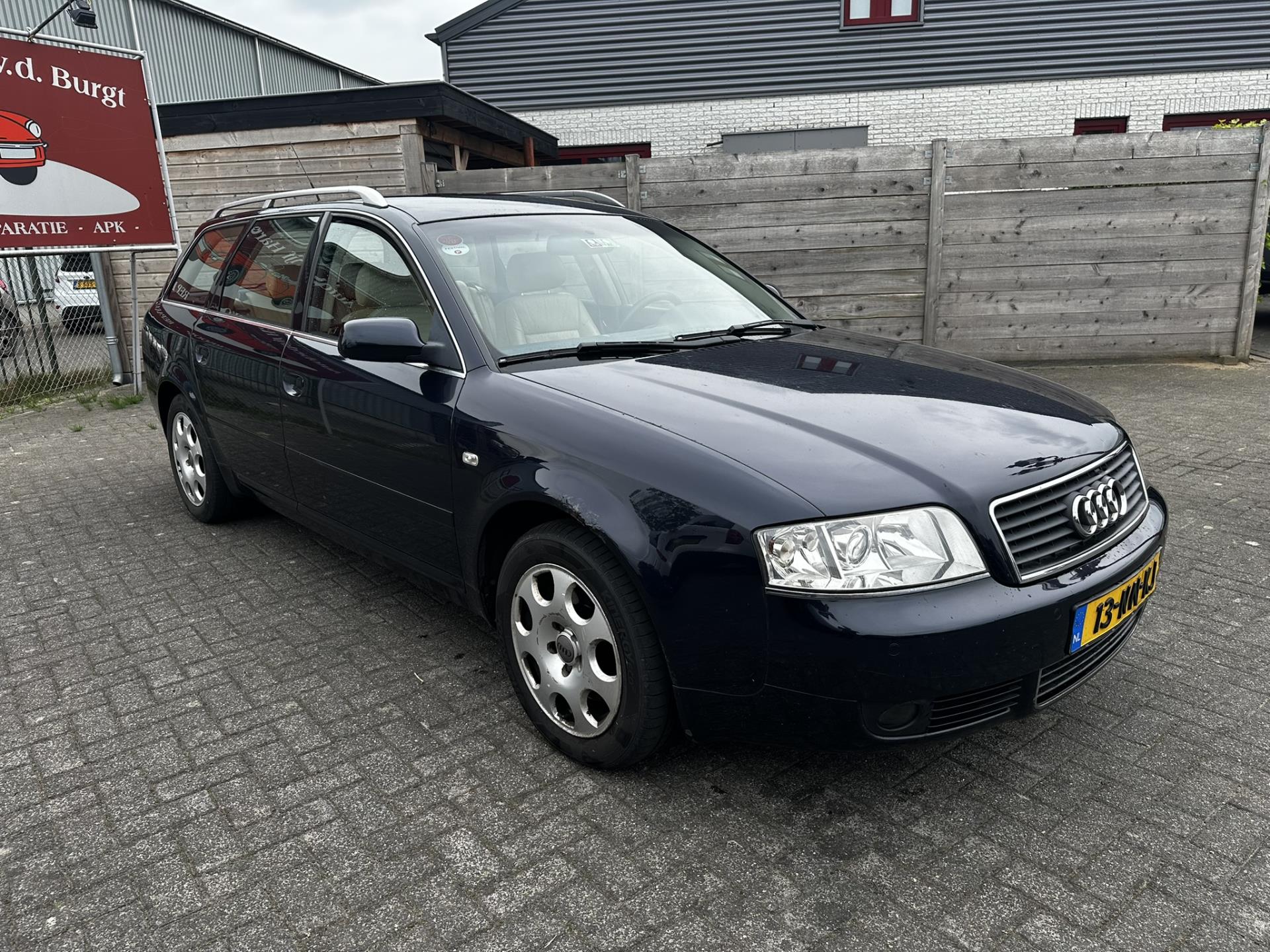 audi-a6-image4.jpg