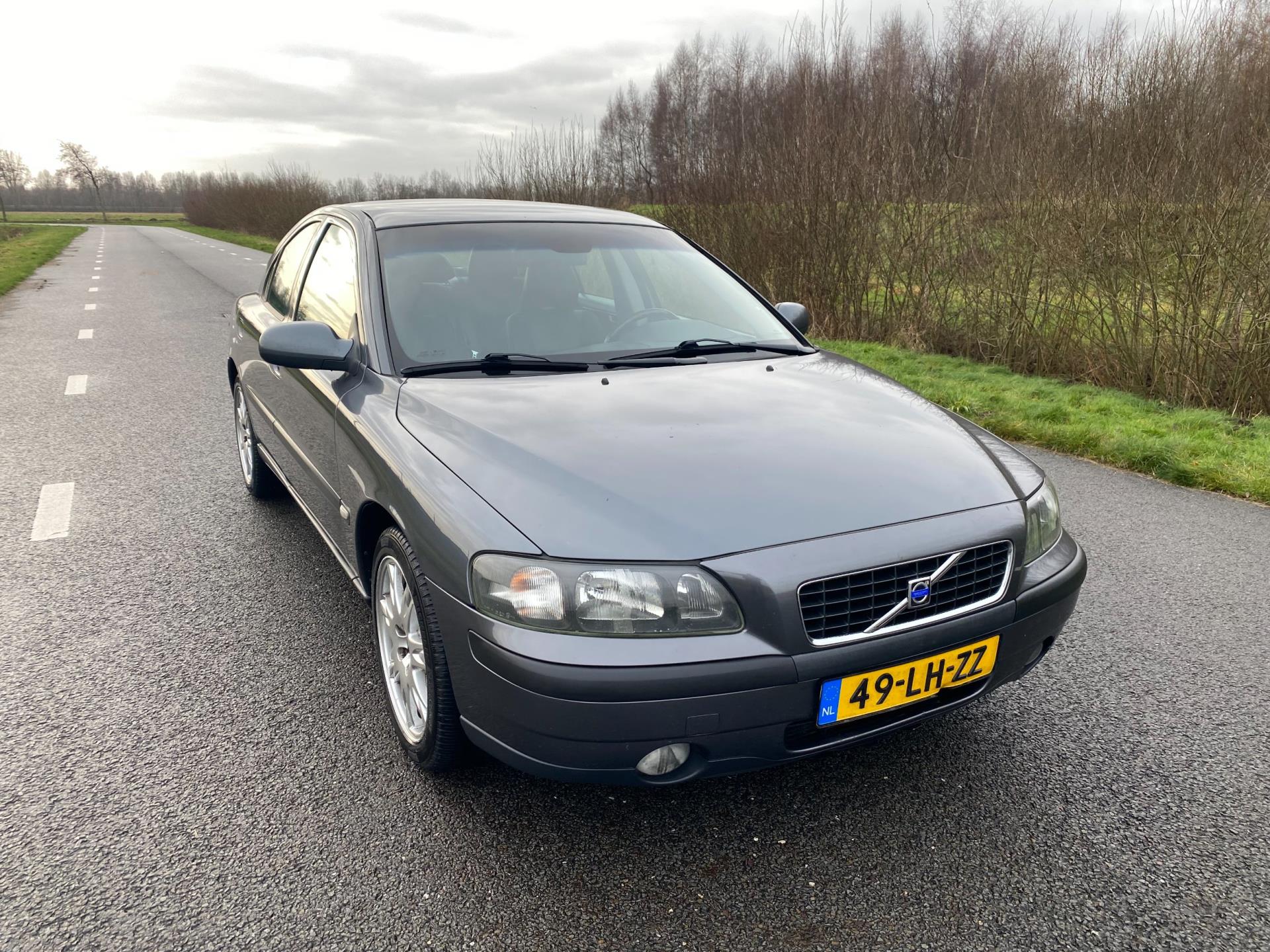 volvo-s60-image3.jpg