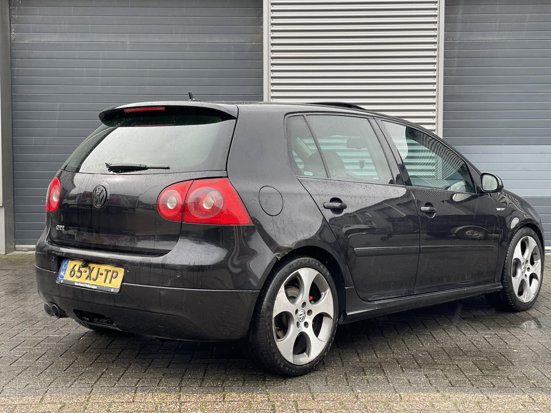 volkswagen-golf-image4.jpg