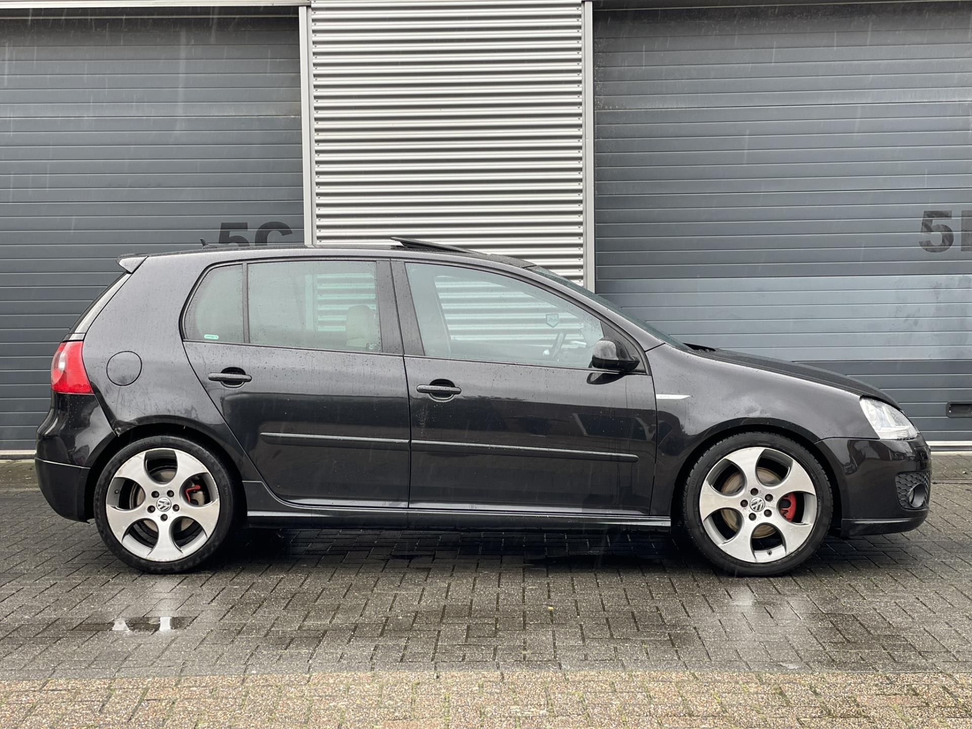 volkswagen-golf-image5.jpg