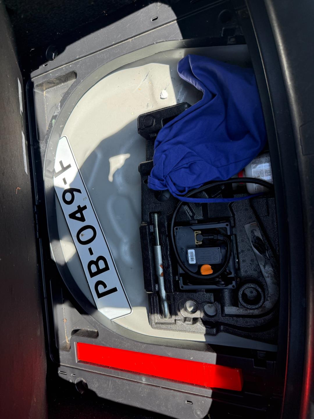 volvo-v40-image6.jpg
