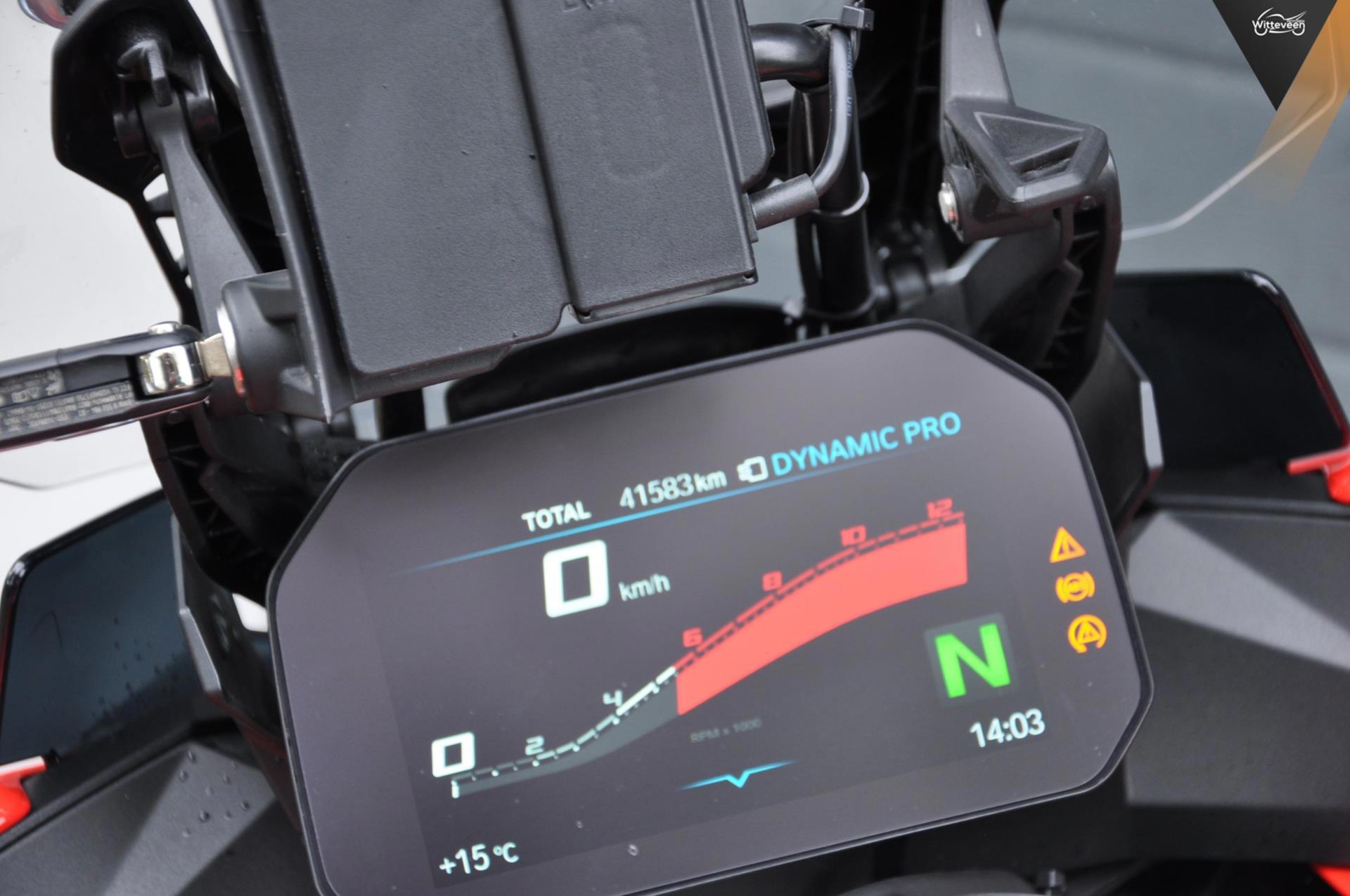 bmw--image10.jpg