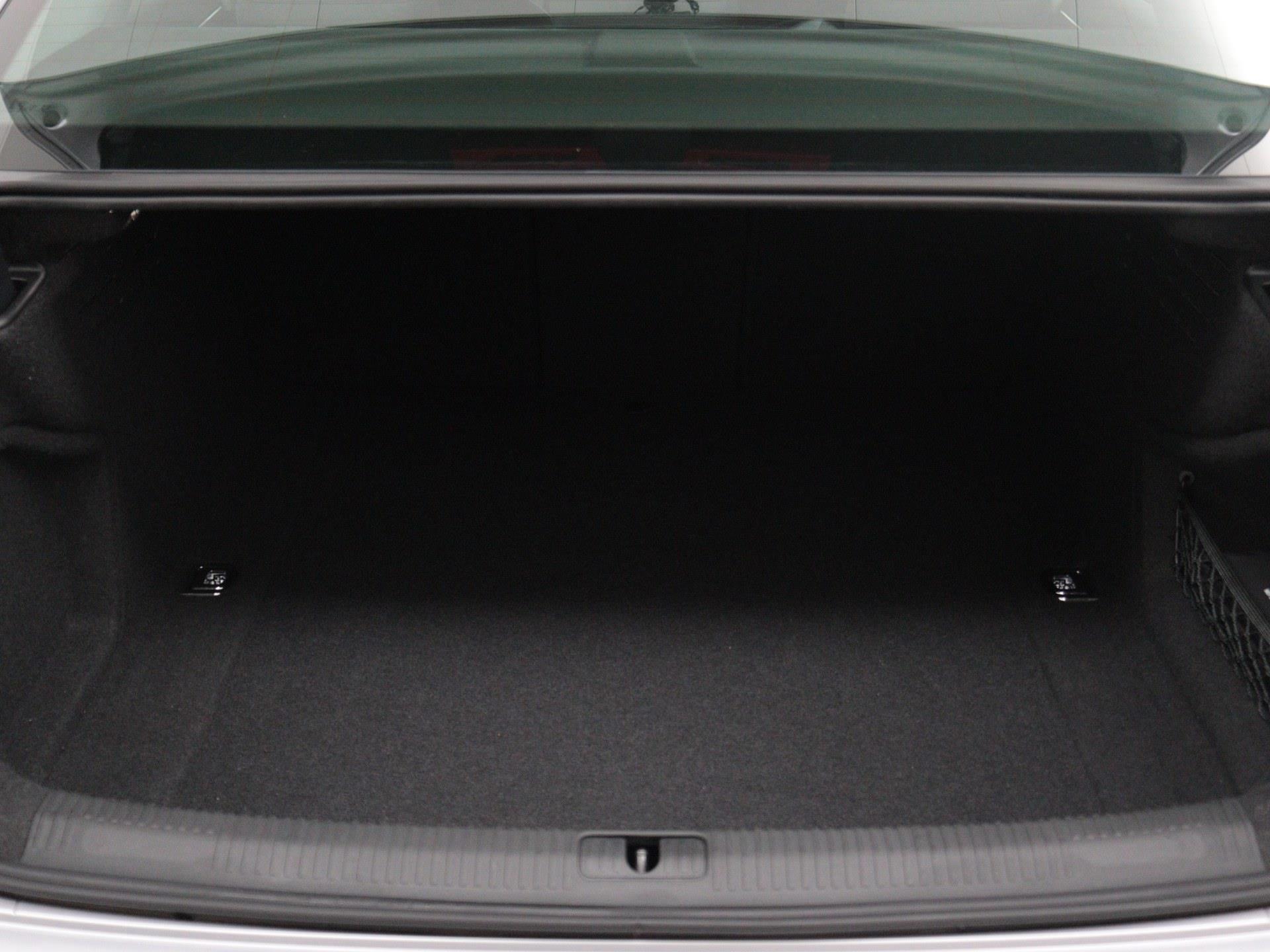 audi-a4-image10.jpg