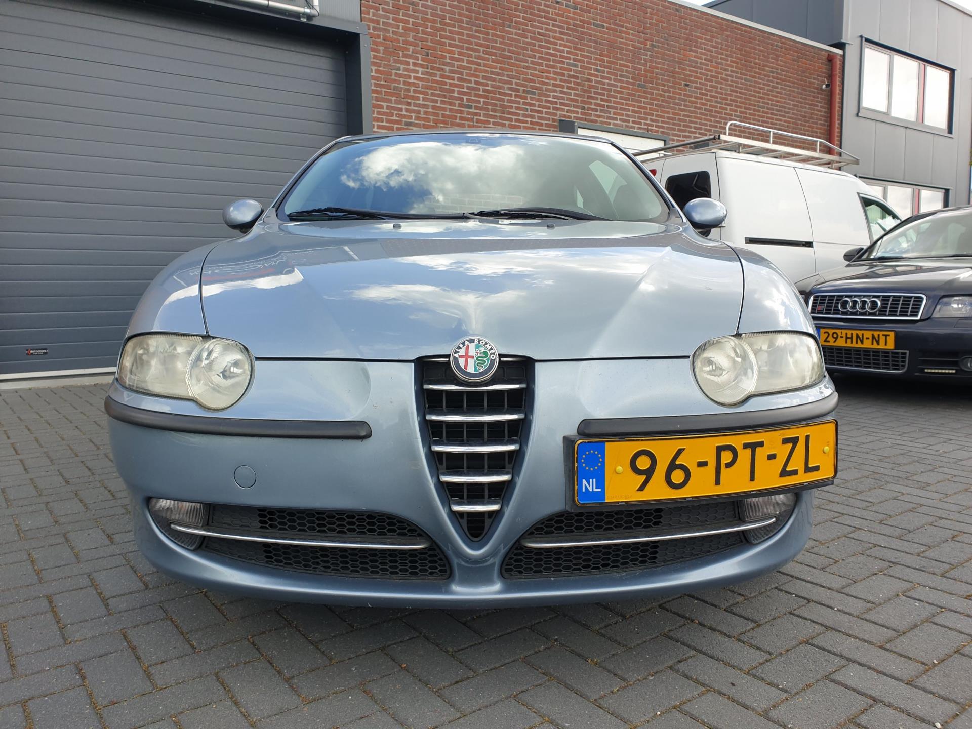 alfa-romeo-147-image3.jpg