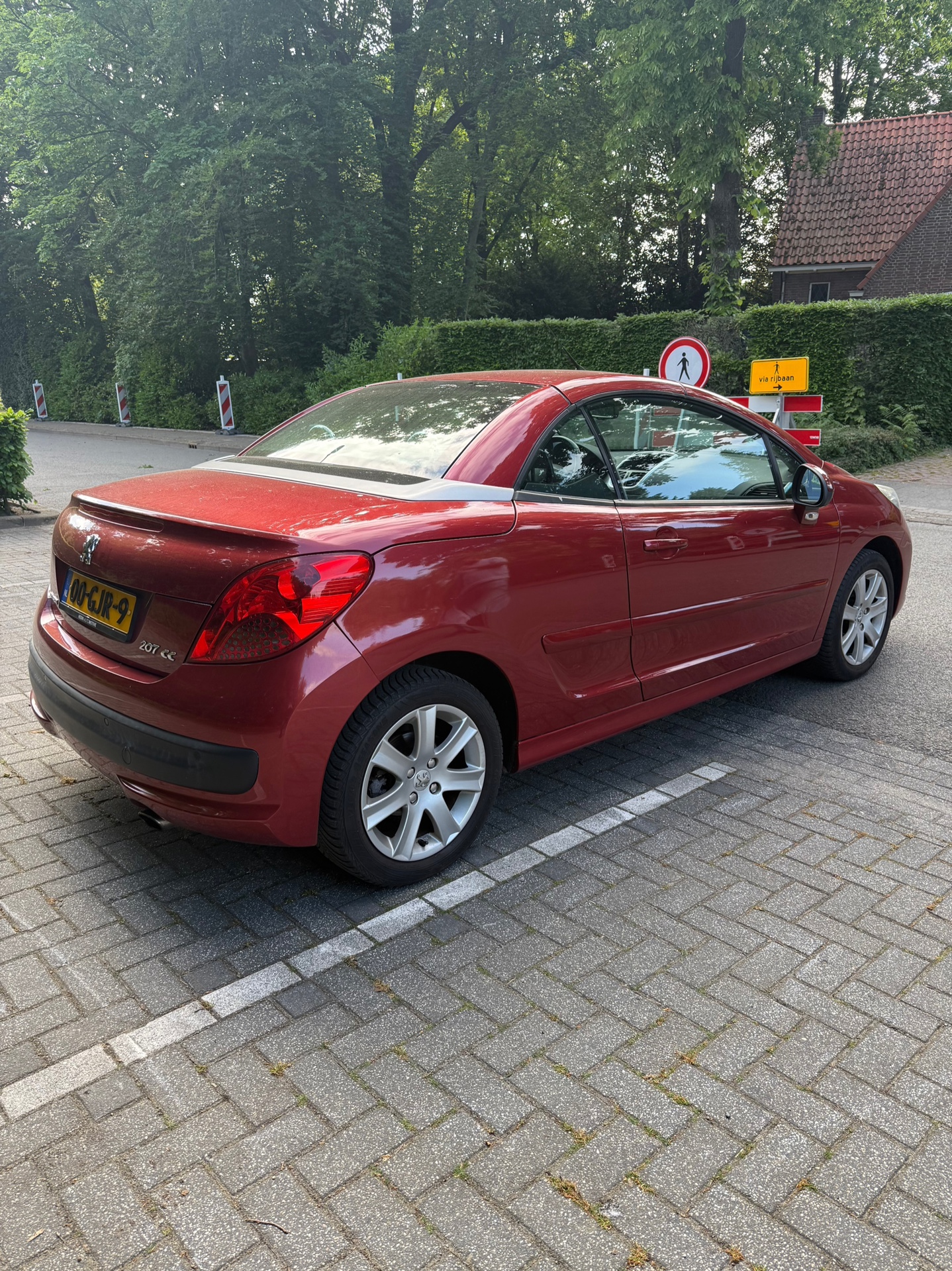 peugeot-207-image10.jpg